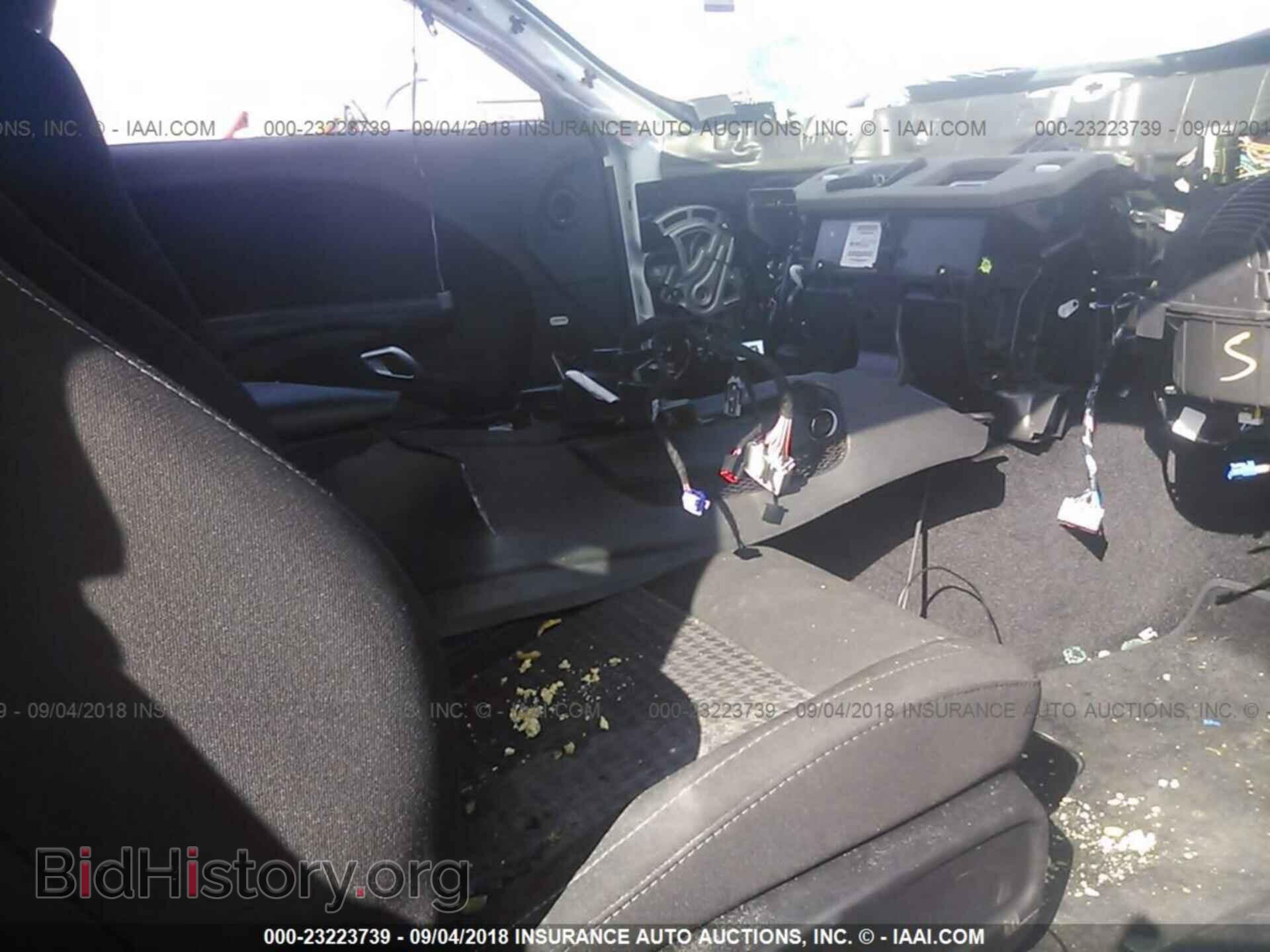 2018 Dodge Challenger - VIN: 2C3CDZBT7JH260135 - Фото 5