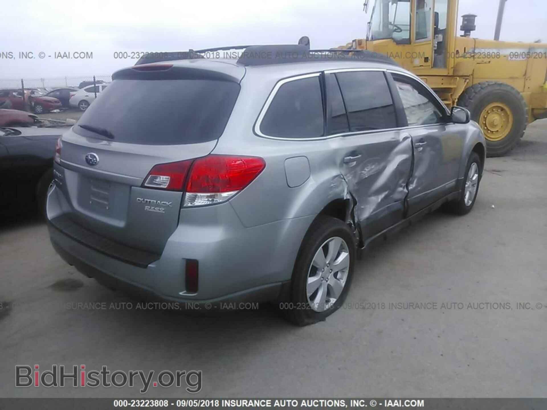2011 Subaru Outback - VIN: 4S4BRBFC0B3327555 - Фото 4