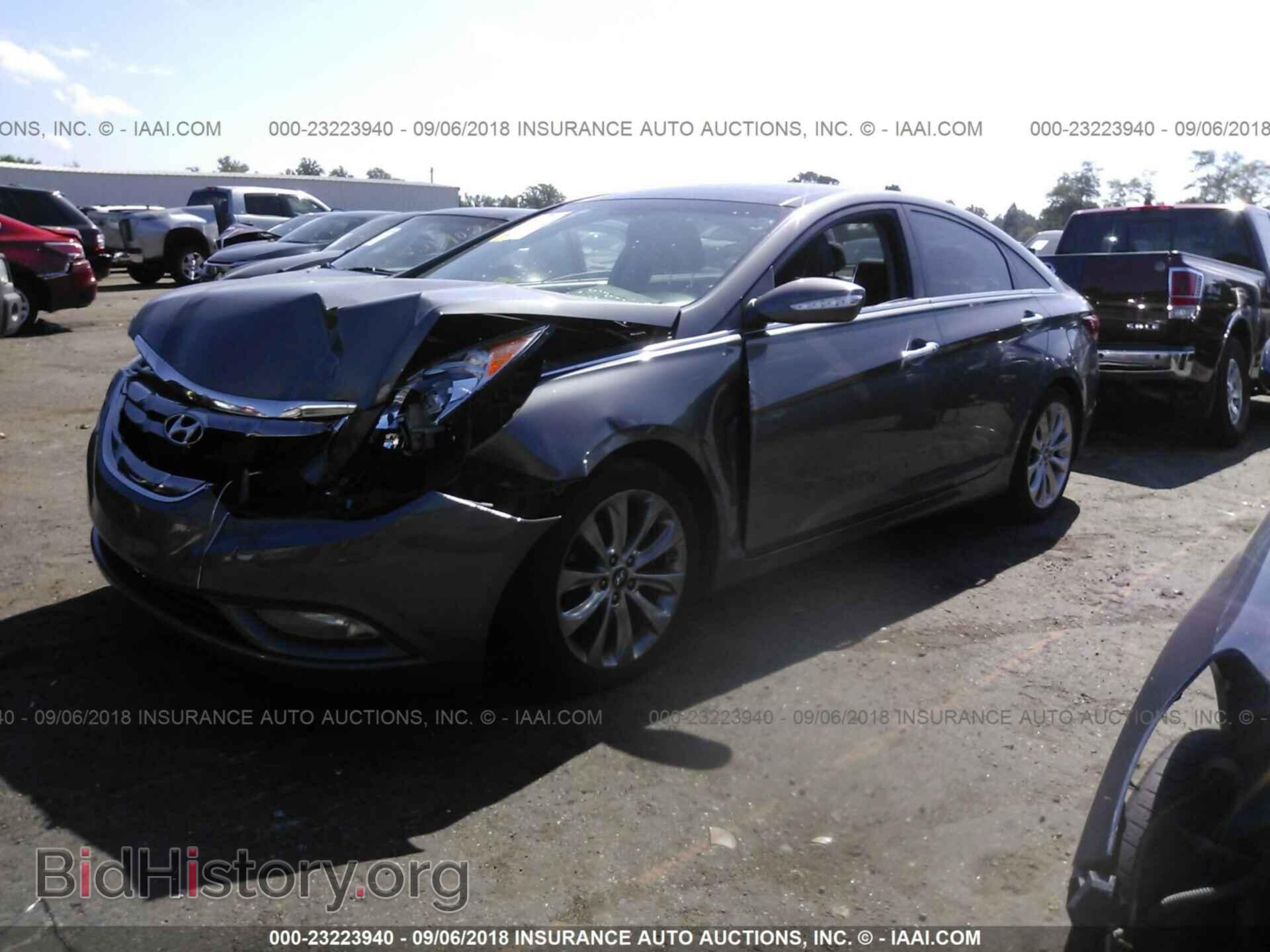 2012 Hyundai Sonata - VIN: 5NPEC4AB5CH375829 - Photo 2