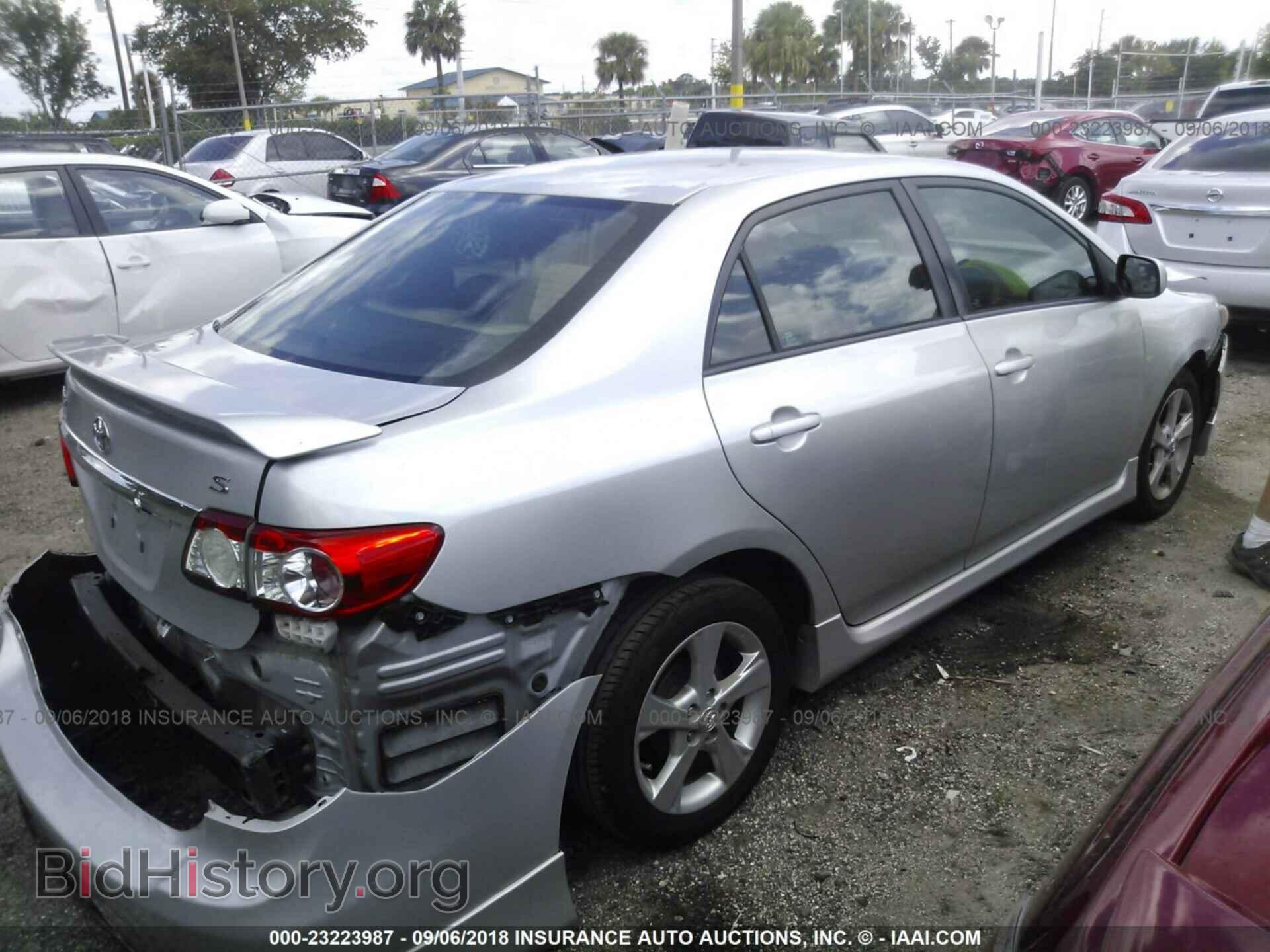 2011 Toyota Corolla - VIN: 2T1BU4EE8BC752000 - Photo 4