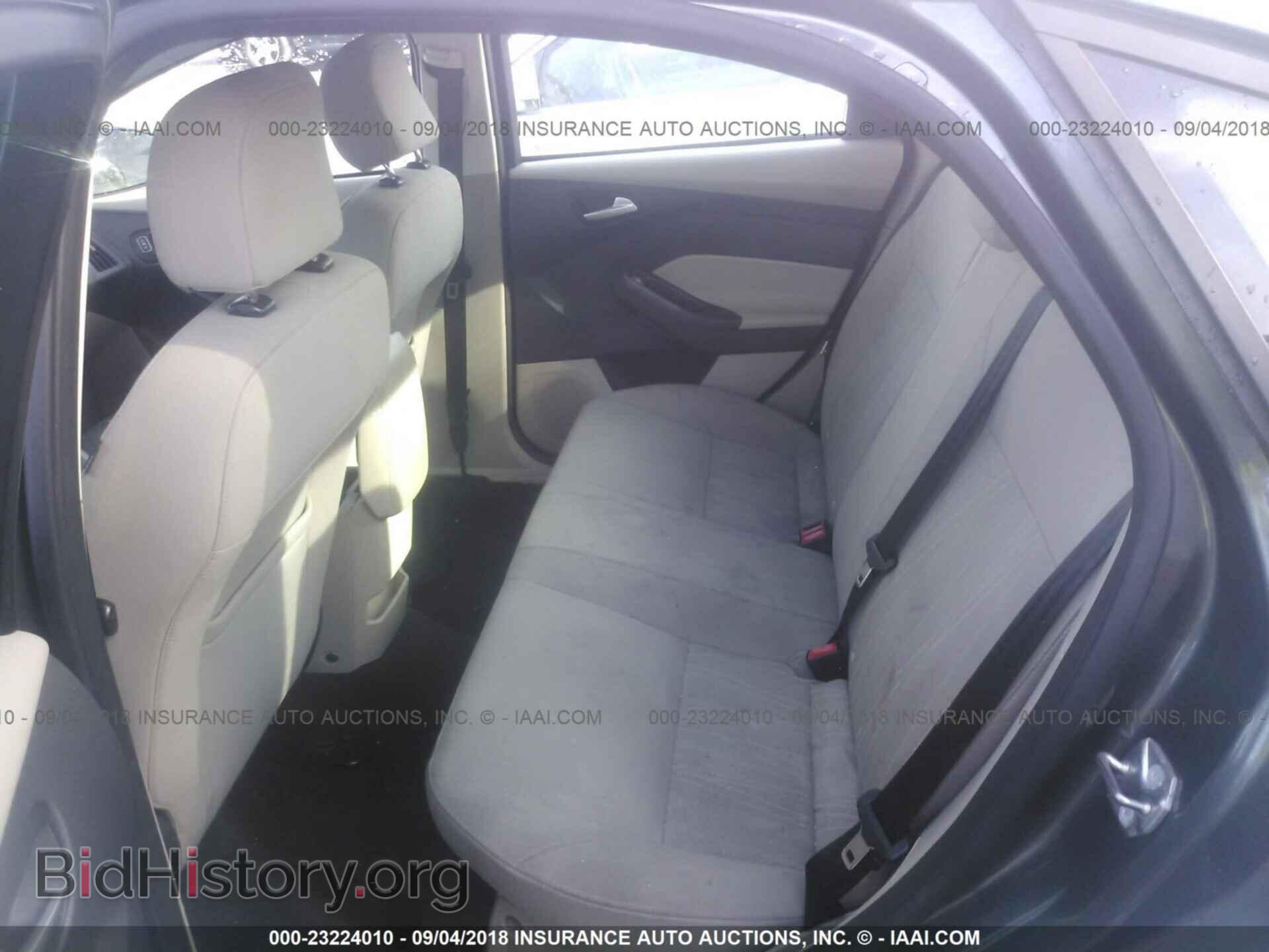 2015 Ford Focus - VIN: 1FADP3F22FL242650 - Photo 8