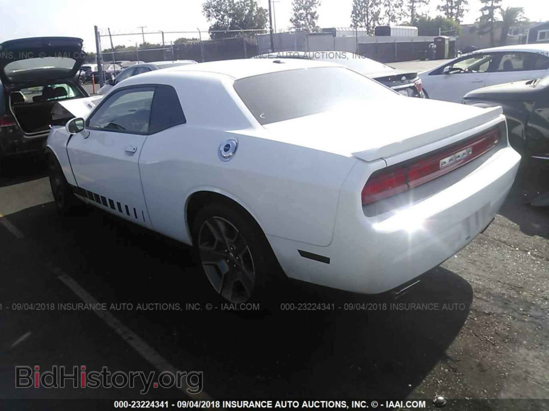 2012 Dodge Challenger - VIN: 2C3CDYBT1CH133555 - Photo 3
