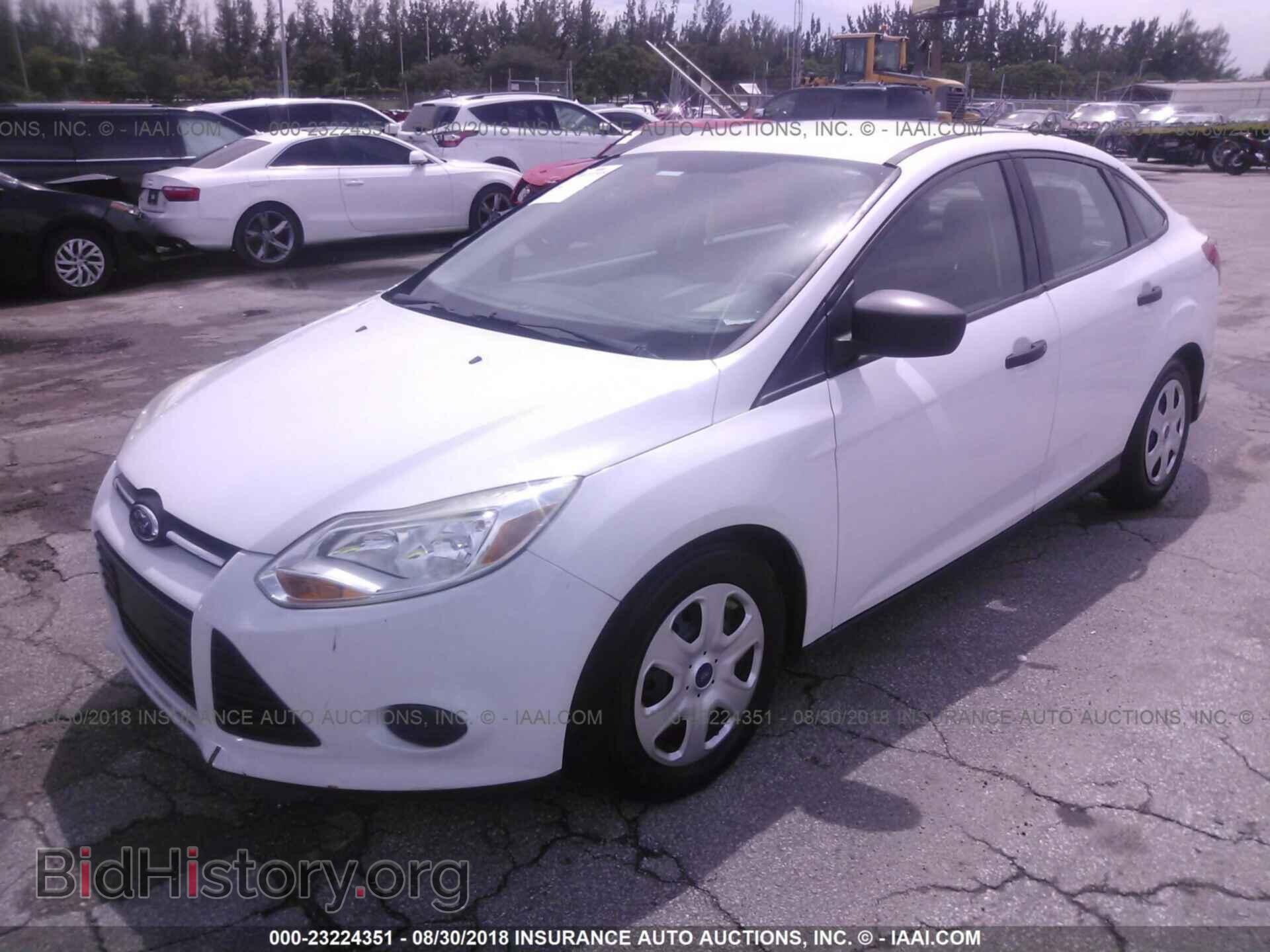 2012 Ford Focus - VIN: 1FAHP3E23CL287871 - Фото 2