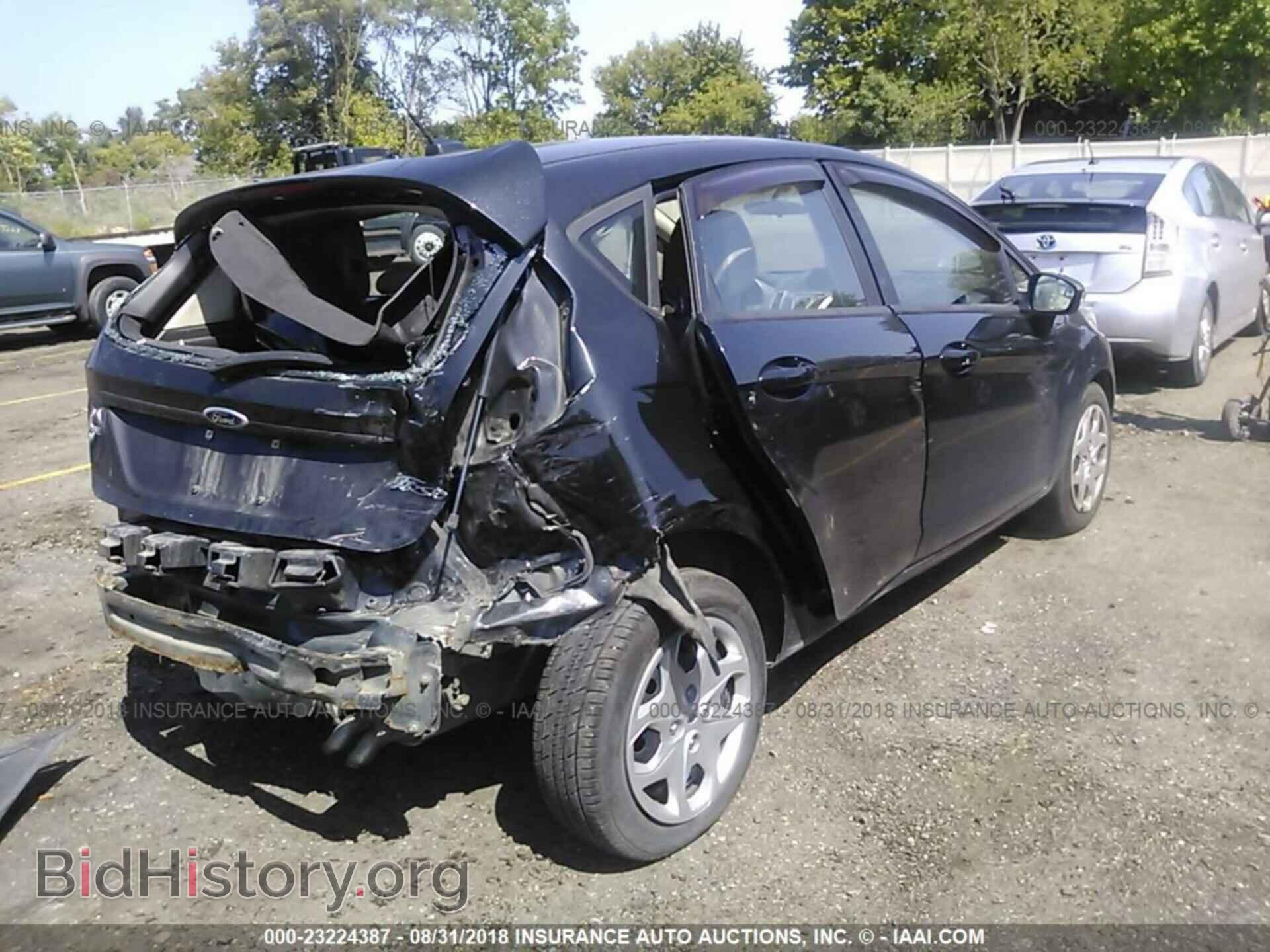 2013 Ford Fiesta - VIN: 3FADP4EJ0DM162242 - Фото 4