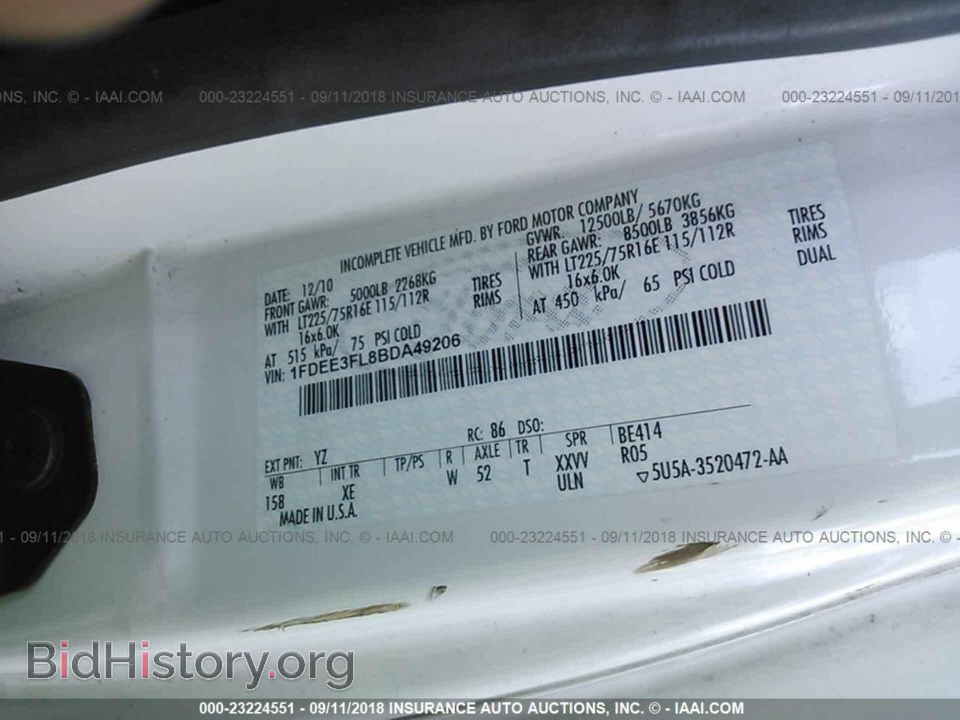 2011 Ford Econoline - VIN: 1FDEE3FL8BDA49206 - Photo 10