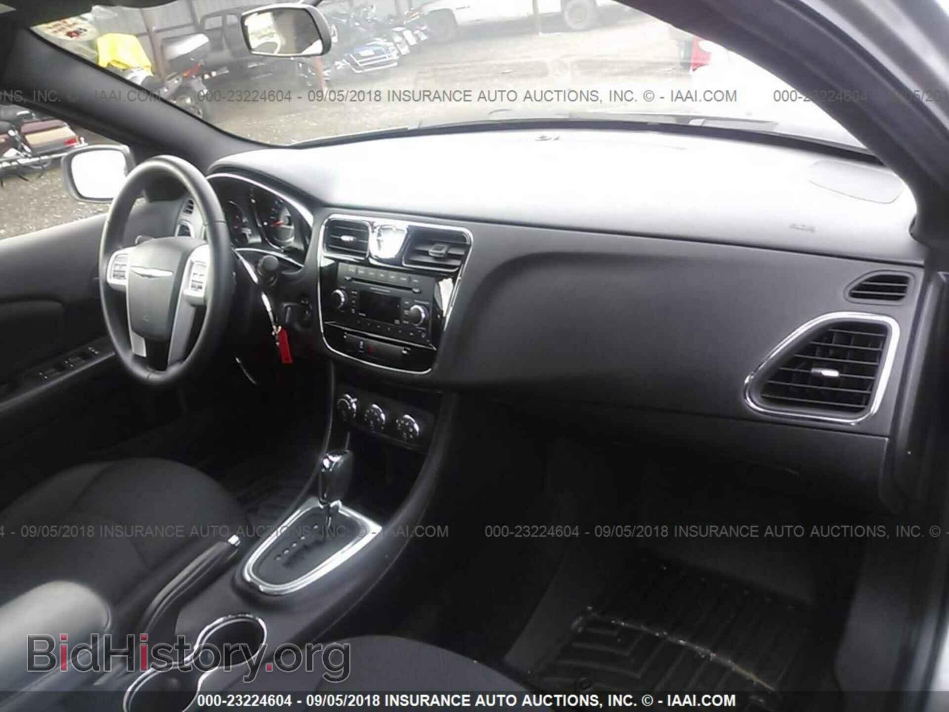 2013 Chrysler 200 - VIN: 1C3CCBBG6DN715324 - Photo 5