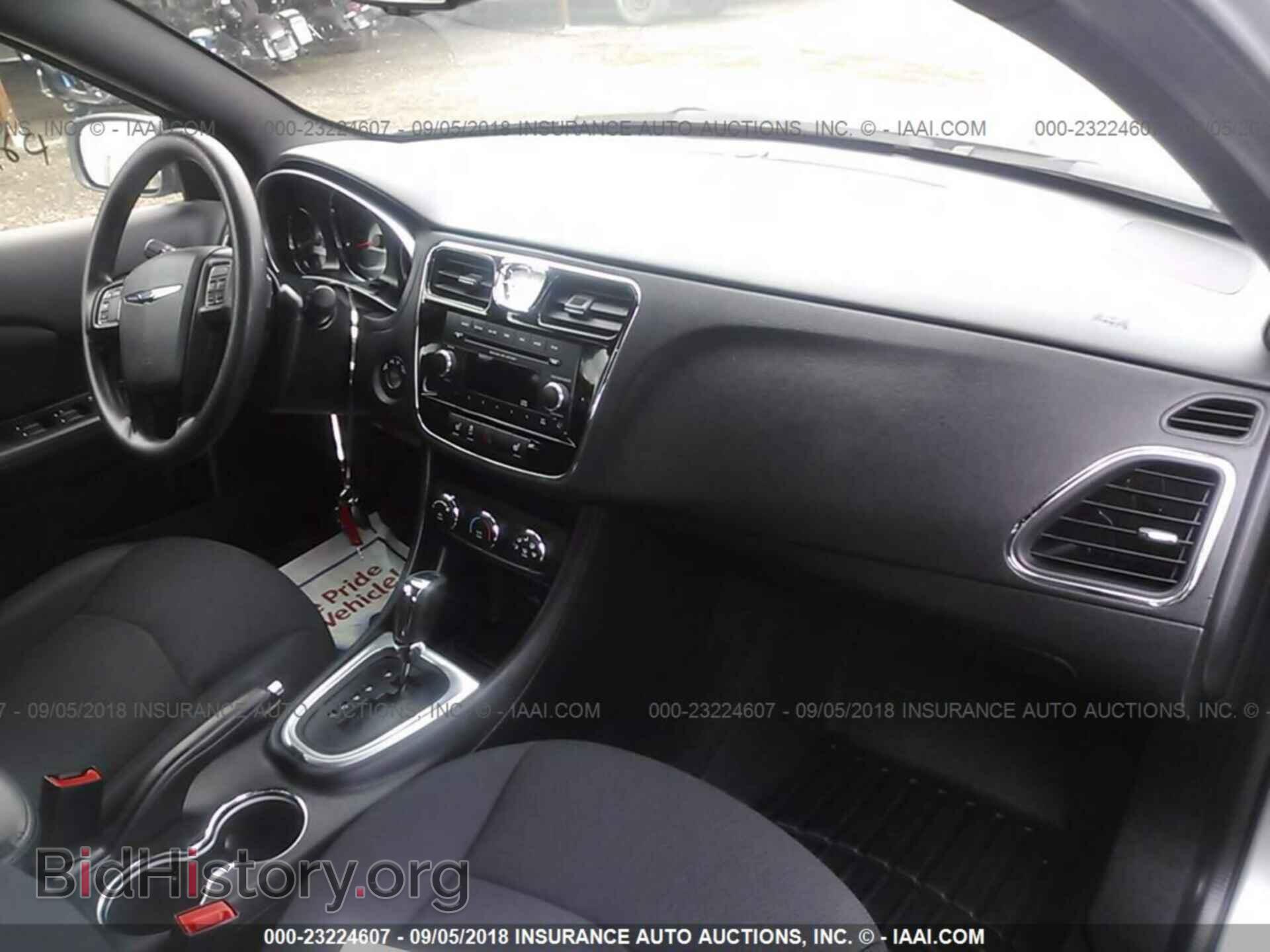 2013 Chrysler 200 - VIN: 1C3CCBAG4DN767634 - Фото 5