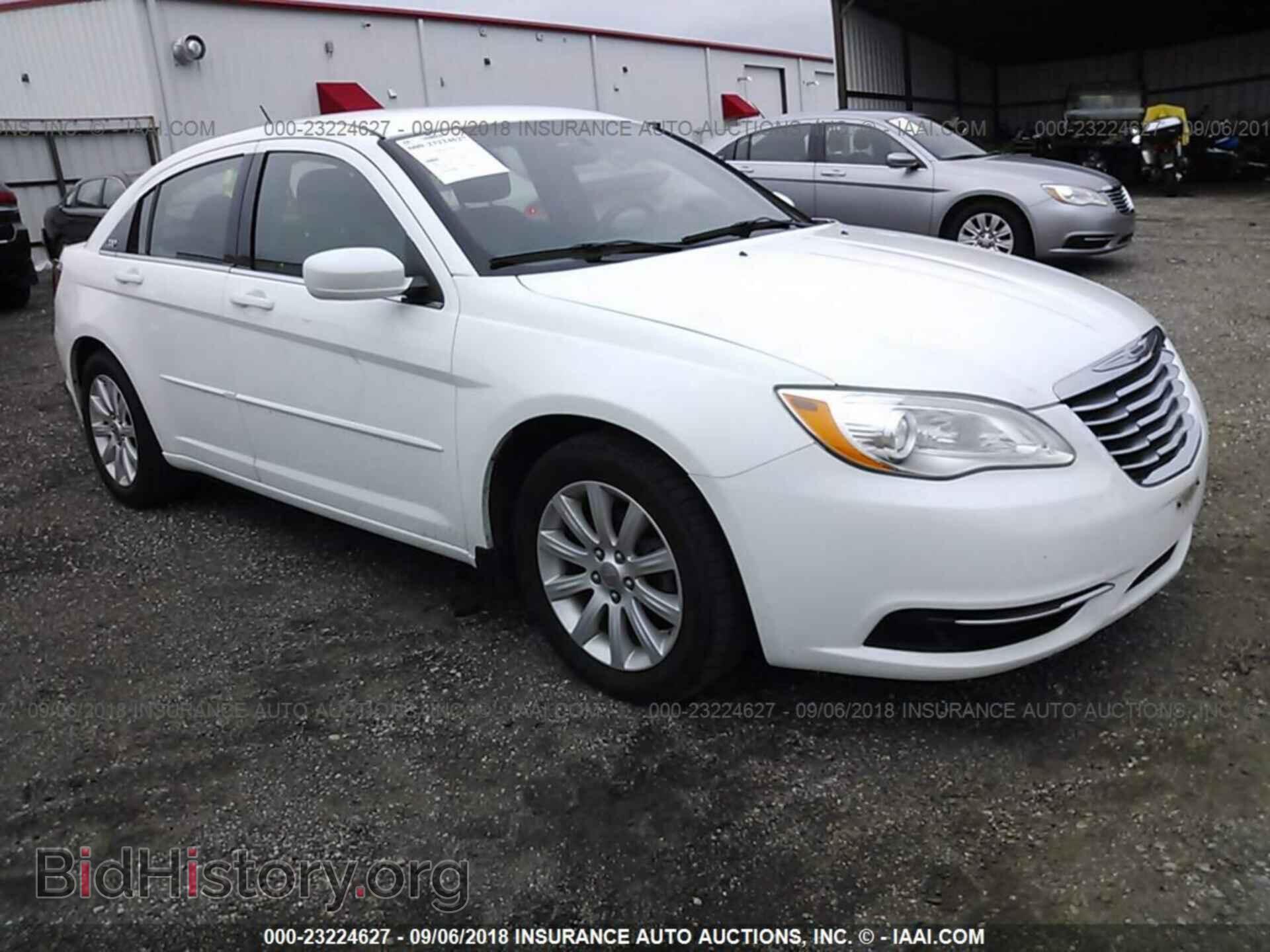Photo 1C3CCBBG1DN711164 - Chrysler 200 2013