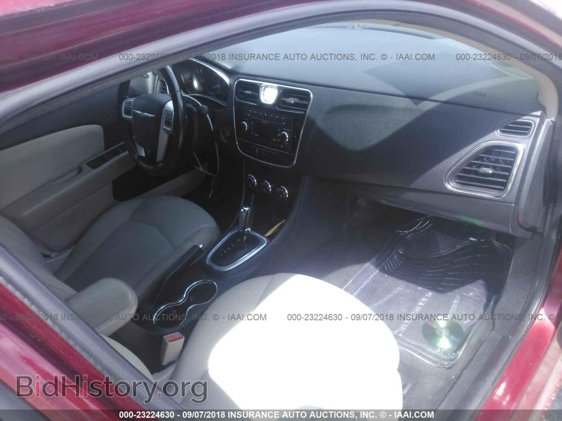 2011 Chrysler 200 - VIN: 1C3BC1FB2BN595085 - Photo 5