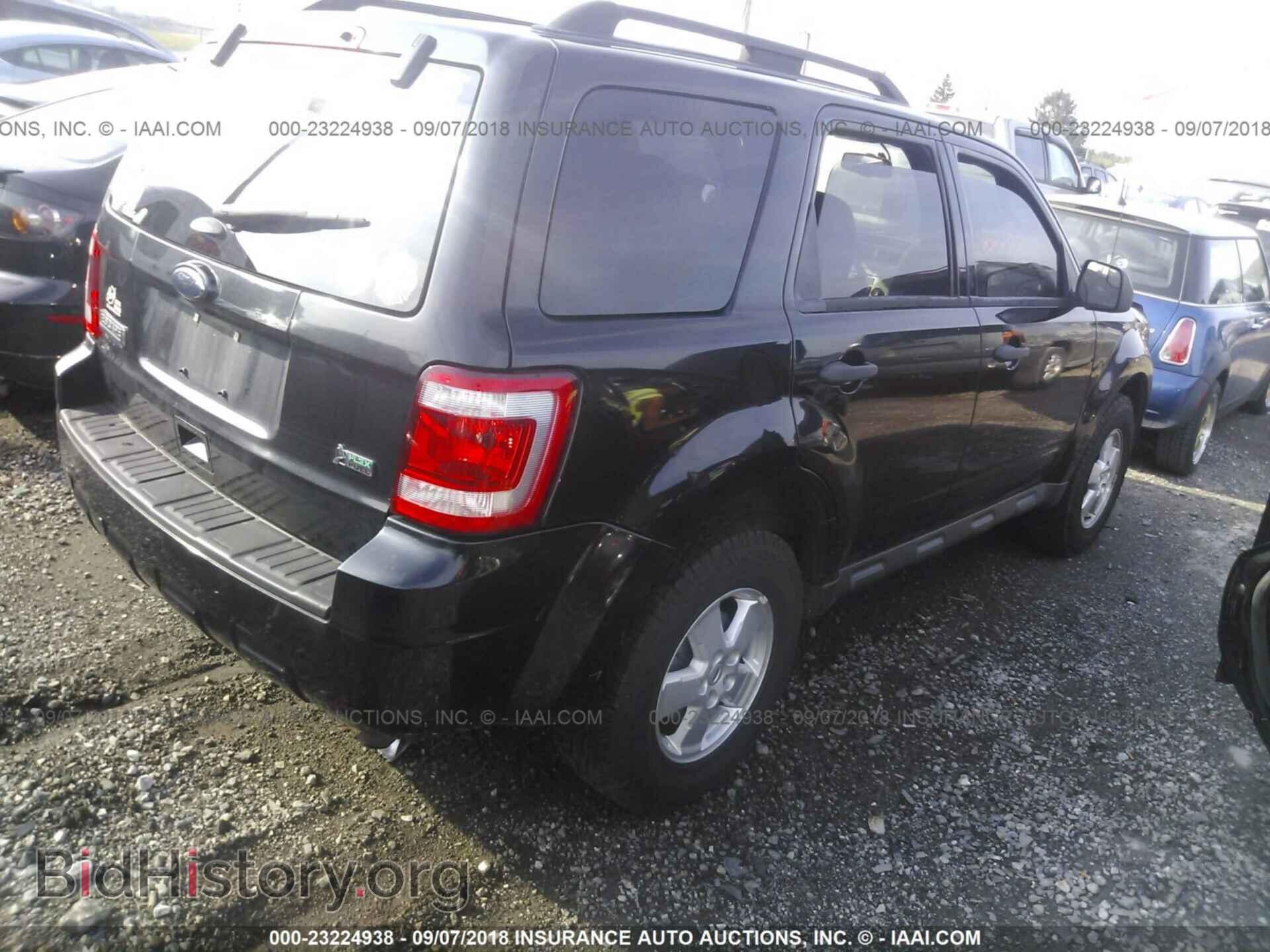2011 Ford Escape - VIN: 1FMCU9DG5BKB47057 - Фото 4