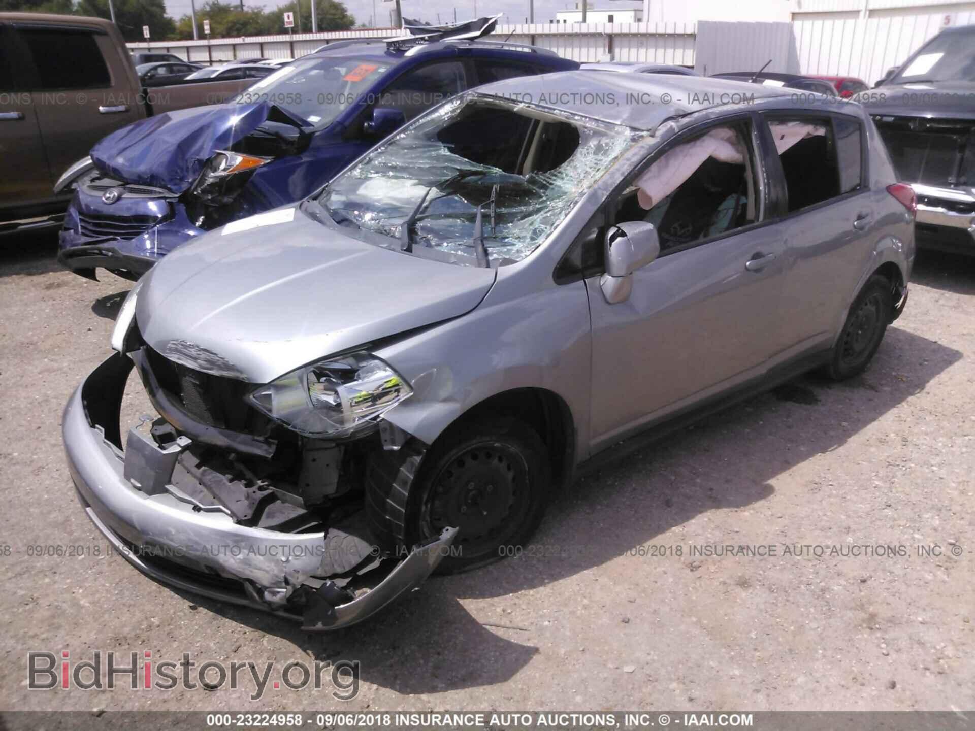 2011 Nissan Versa - VIN: 3N1BC1CP3BL422125 - Photo 2