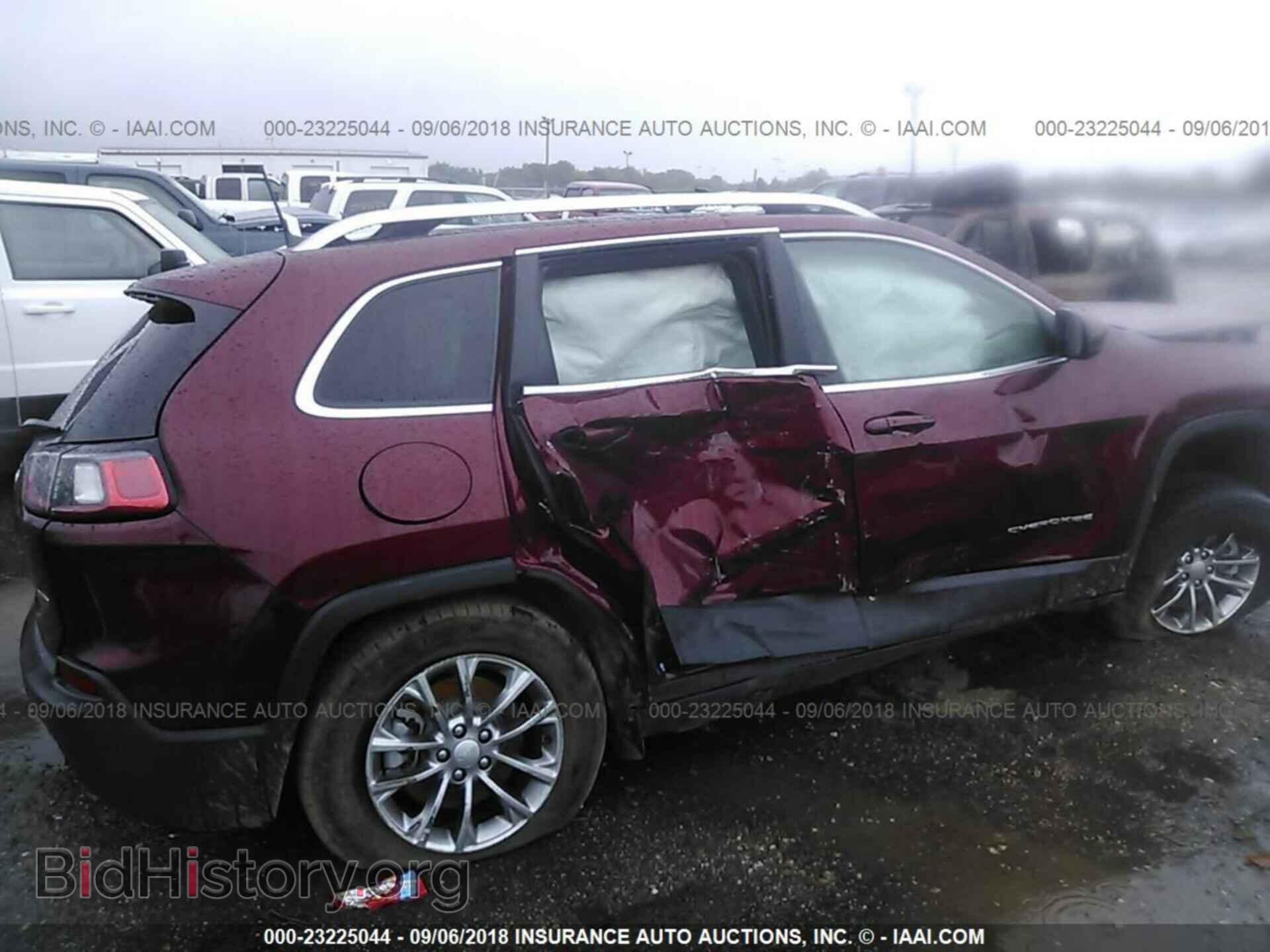 2019 Jeep Cherokee - VIN: 1C4PJMLB0KD213414 - Photo 6