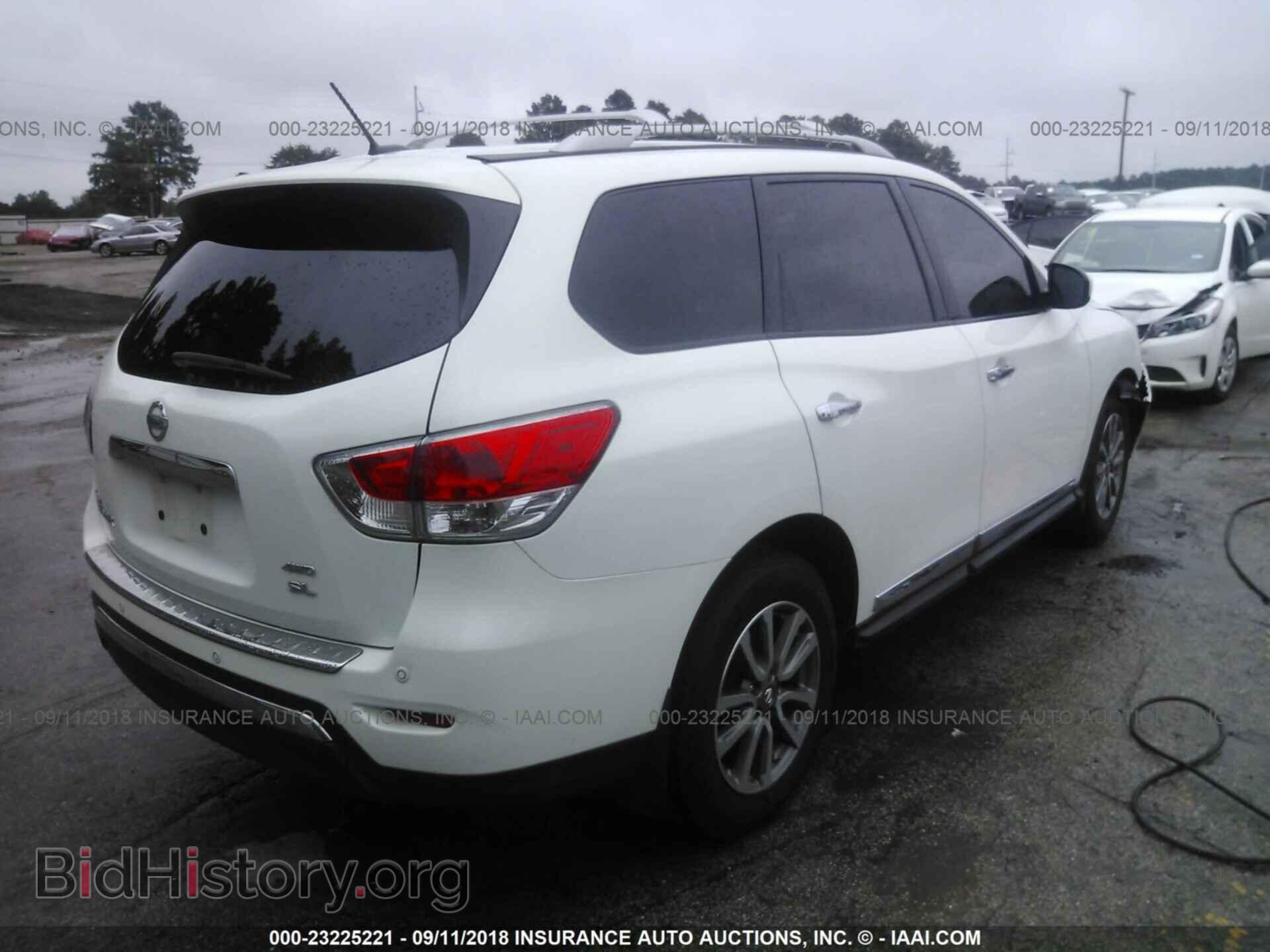 2014 Nissan Pathfinder - VIN: 5N1AR2MM7EC667300 - Фото 4