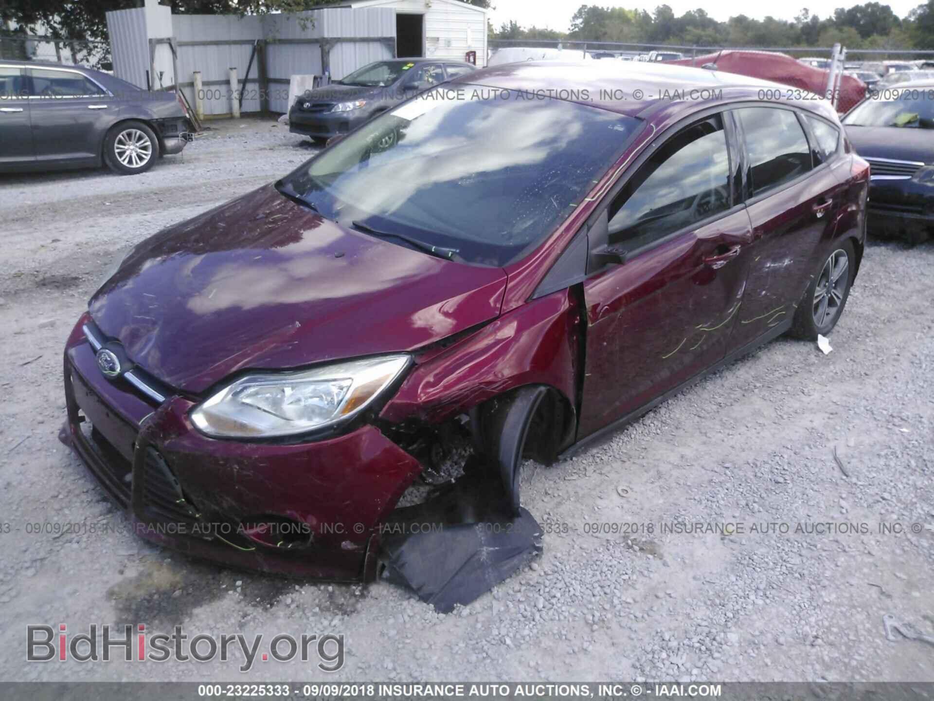2014 Ford Focus - VIN: 1FADP3K29EL180636 - Photo 2