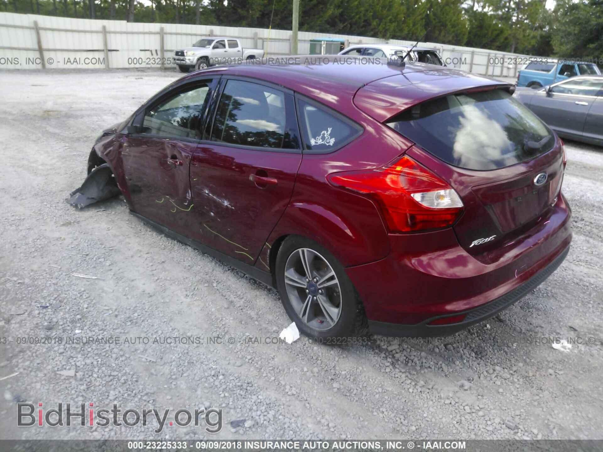 2014 Ford Focus - VIN: 1FADP3K29EL180636 - Photo 3