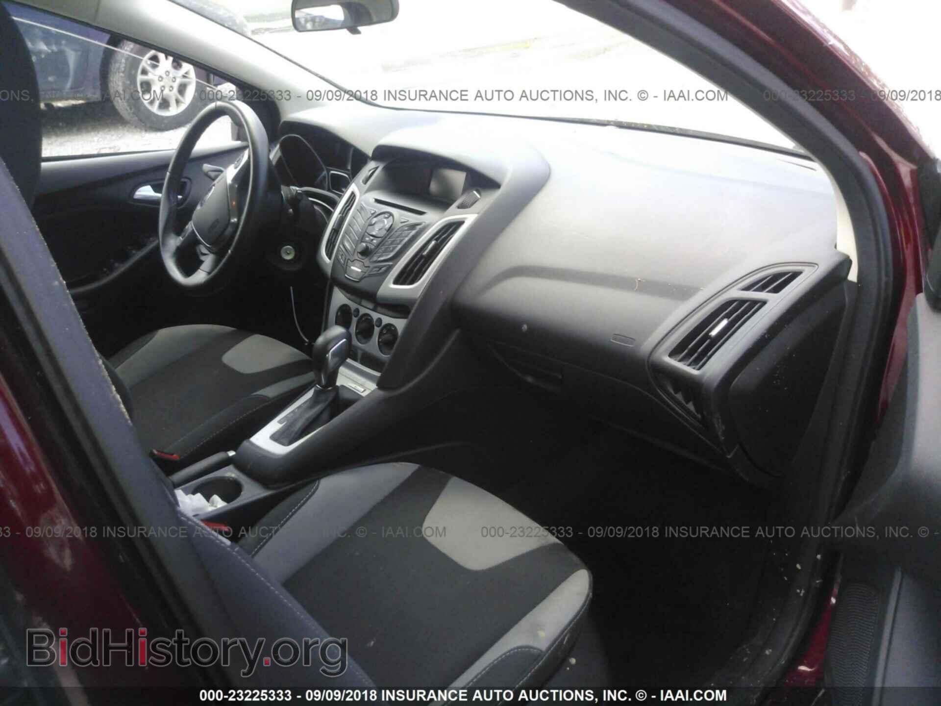 2014 Ford Focus - VIN: 1FADP3K29EL180636 - Photo 5