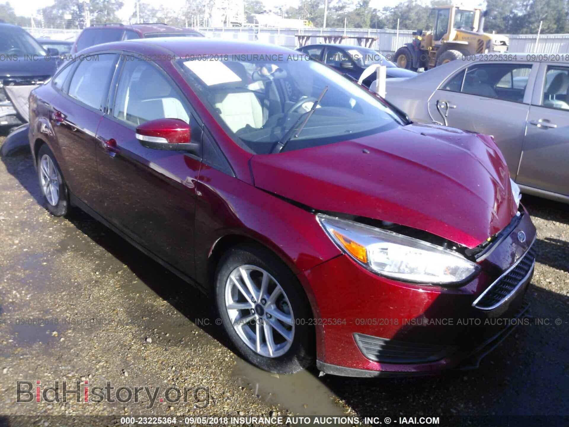 Photo 1FADP3F2XHL274832 - Ford Focus 2017