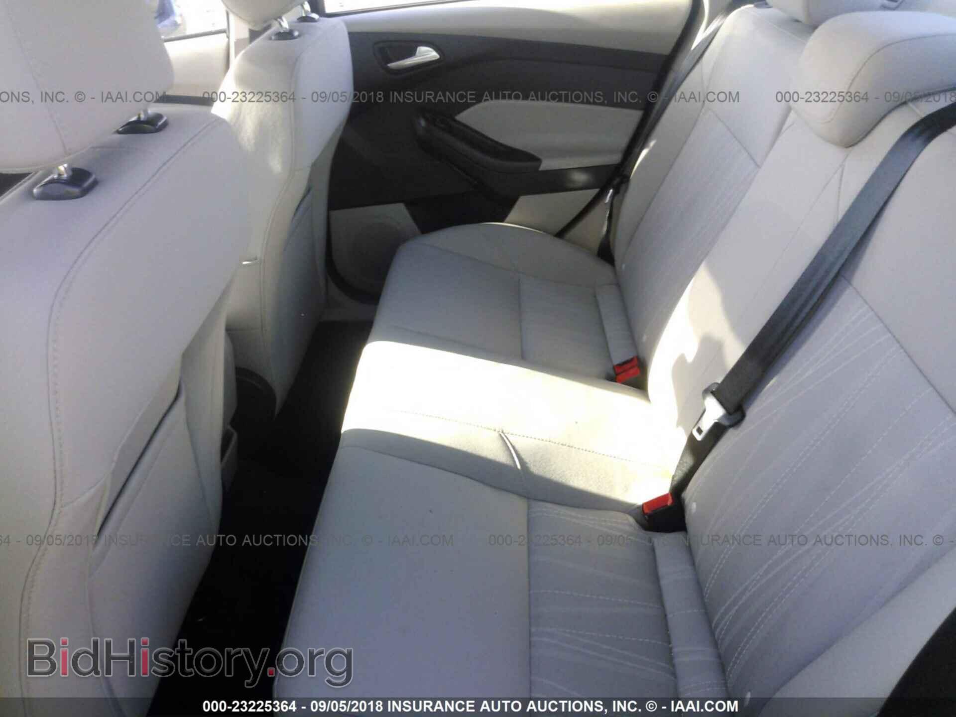 2017 Ford Focus - VIN: 1FADP3F2XHL274832 - Photo 8