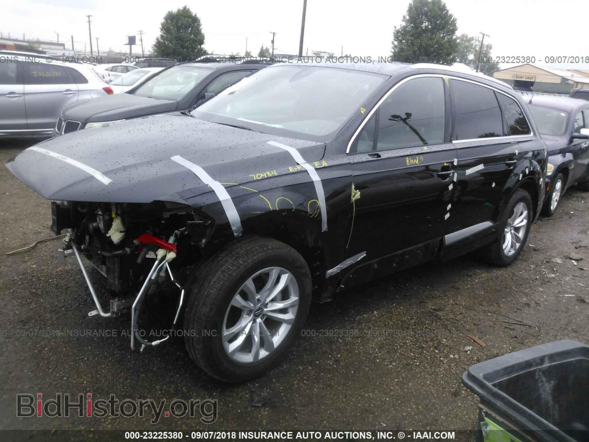 2017 AUDI Q7 - VIN: WA1AAAF75HD027690 - Фото 2