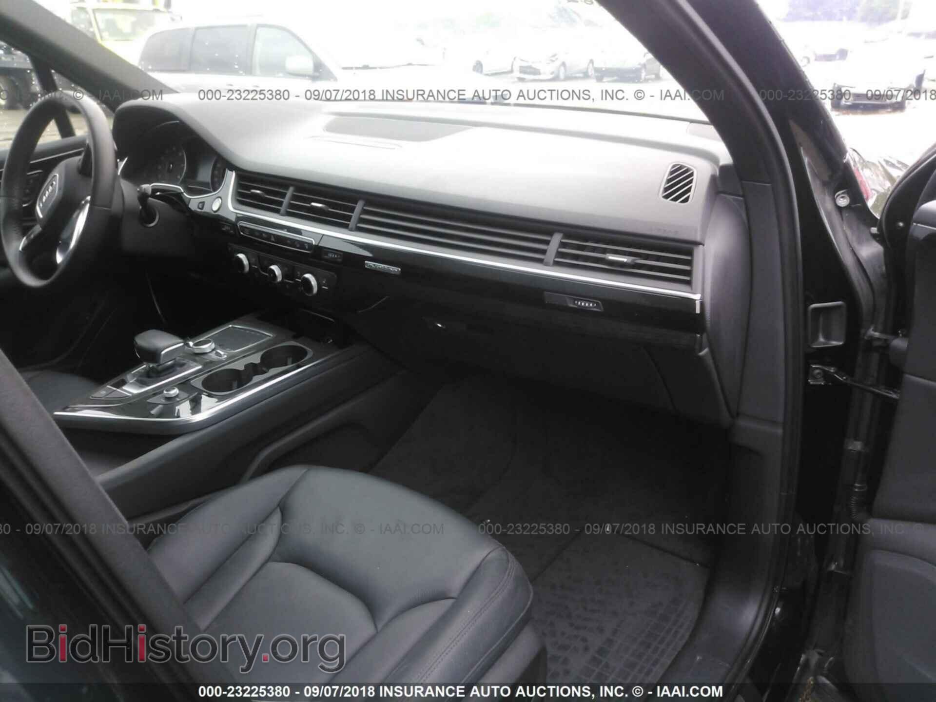 2017 AUDI Q7 - VIN: WA1AAAF75HD027690 - Фото 5