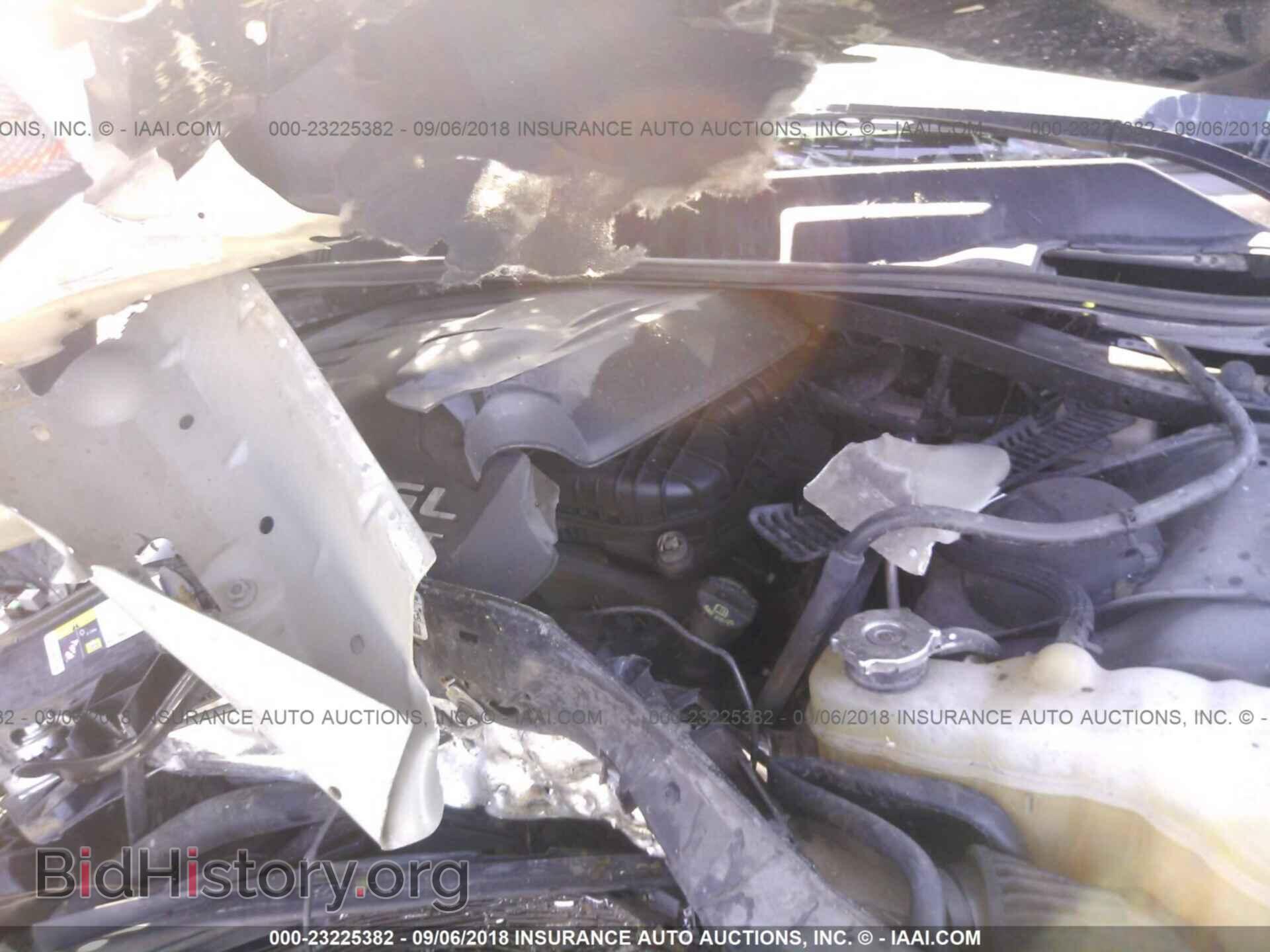2014 Dodge Challenger - VIN: 2C3CDYAG0EH111036 - Photo 10