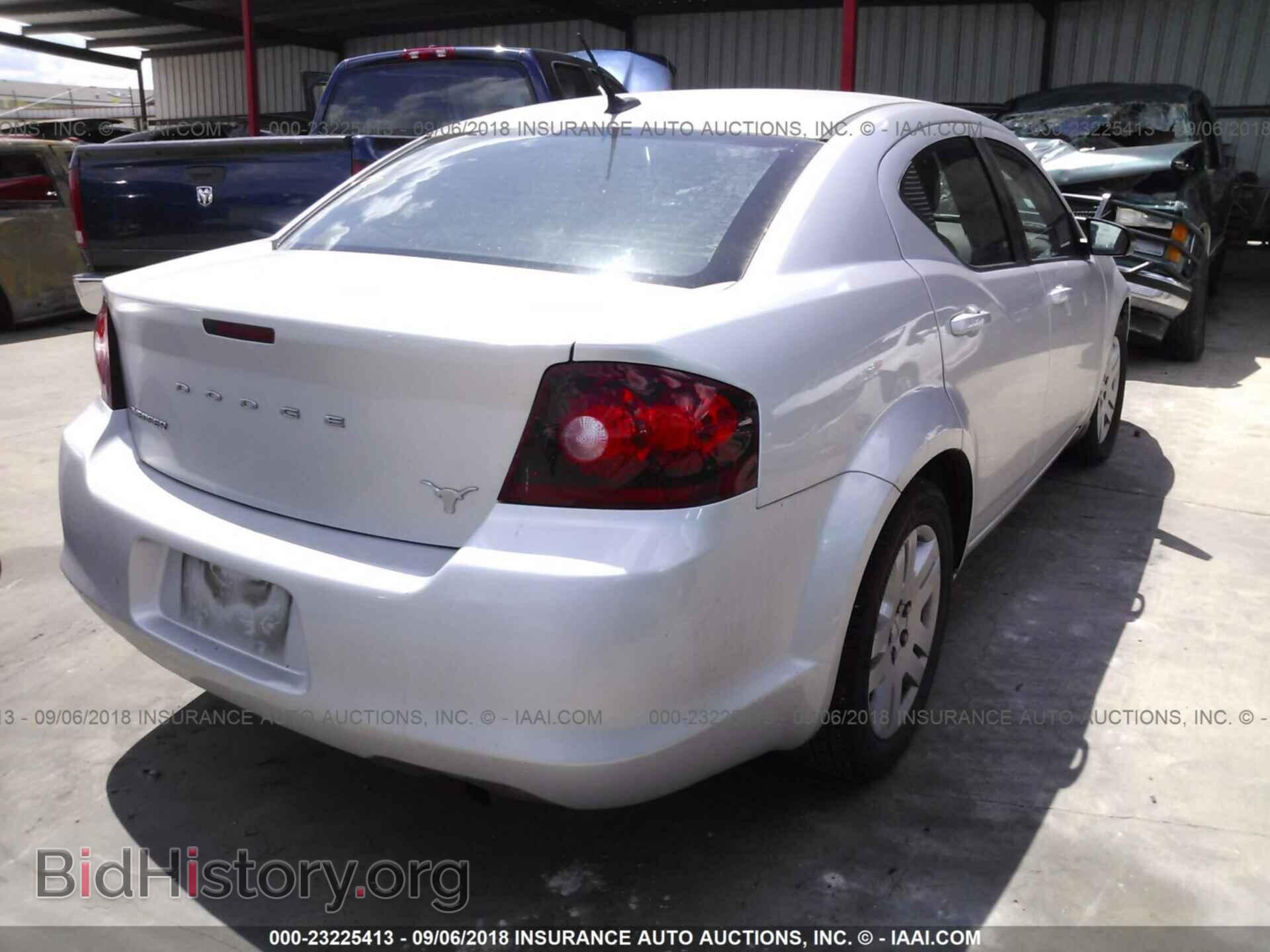 2011 Dodge Avenger - VIN: 1B3BD4FB3BN564956 - Фото 4