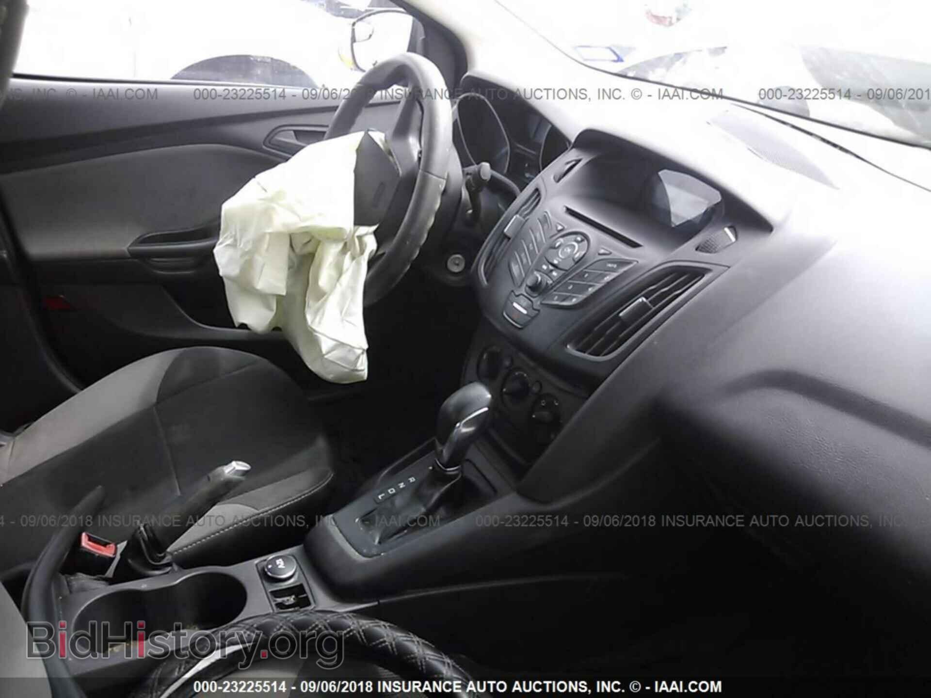 2012 Ford Focus - VIN: 1FAHP3E28CL153759 - Фото 5
