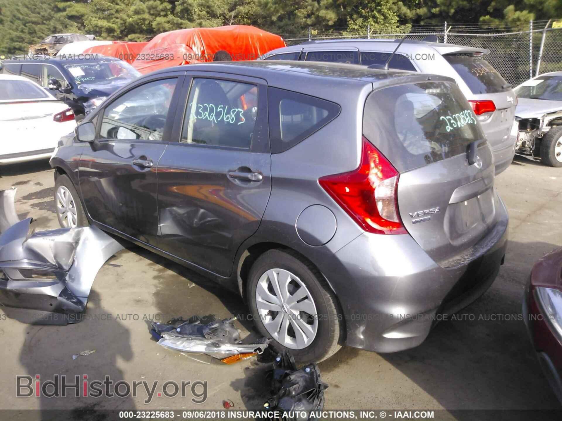 2017 Nissan Versa note - VIN: 3N1CE2CP3HL369200 - Photo 3