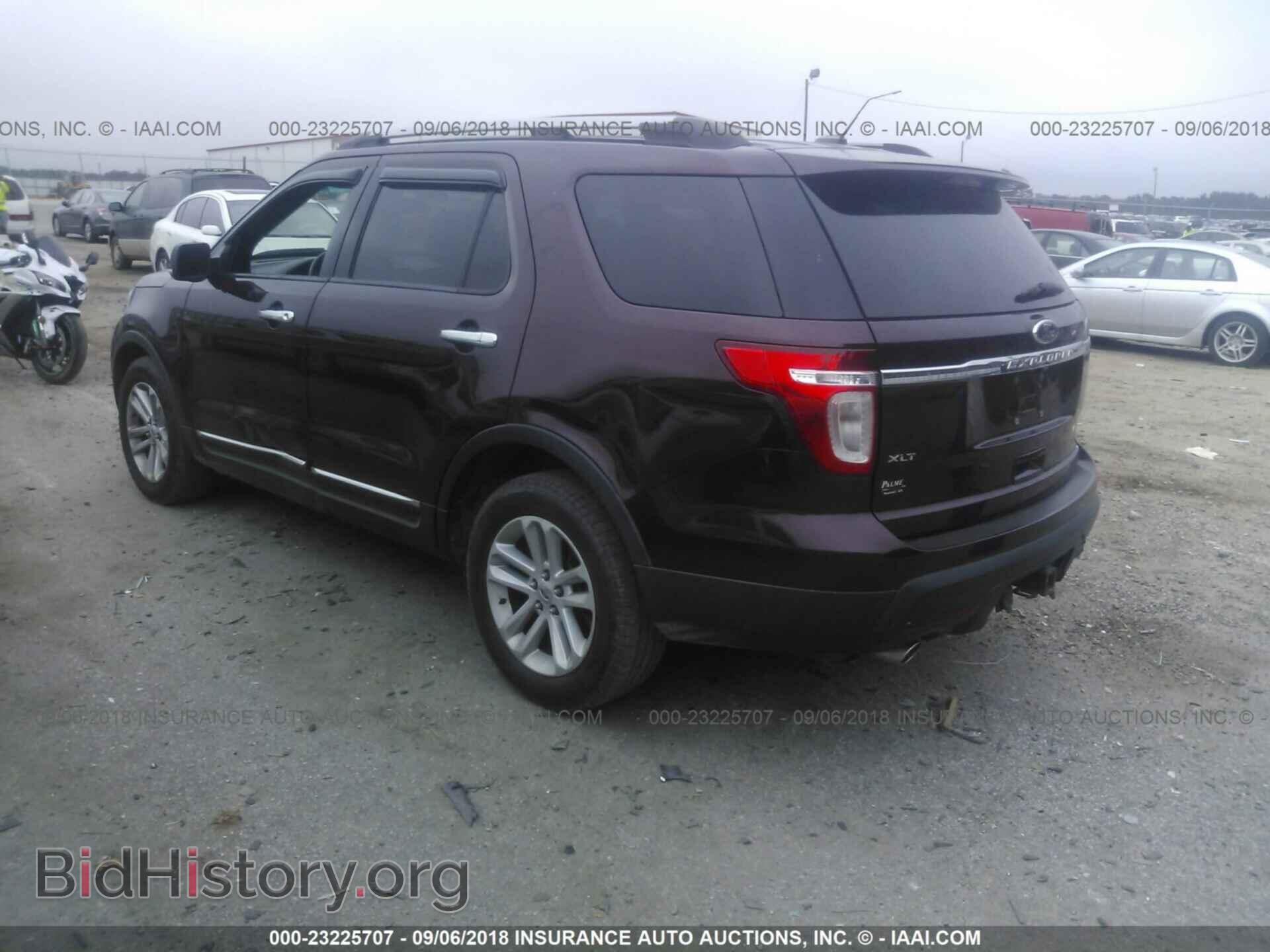 2011 Ford Explorer - VIN: 1FMHK7D85BGA05545 - Фото 3