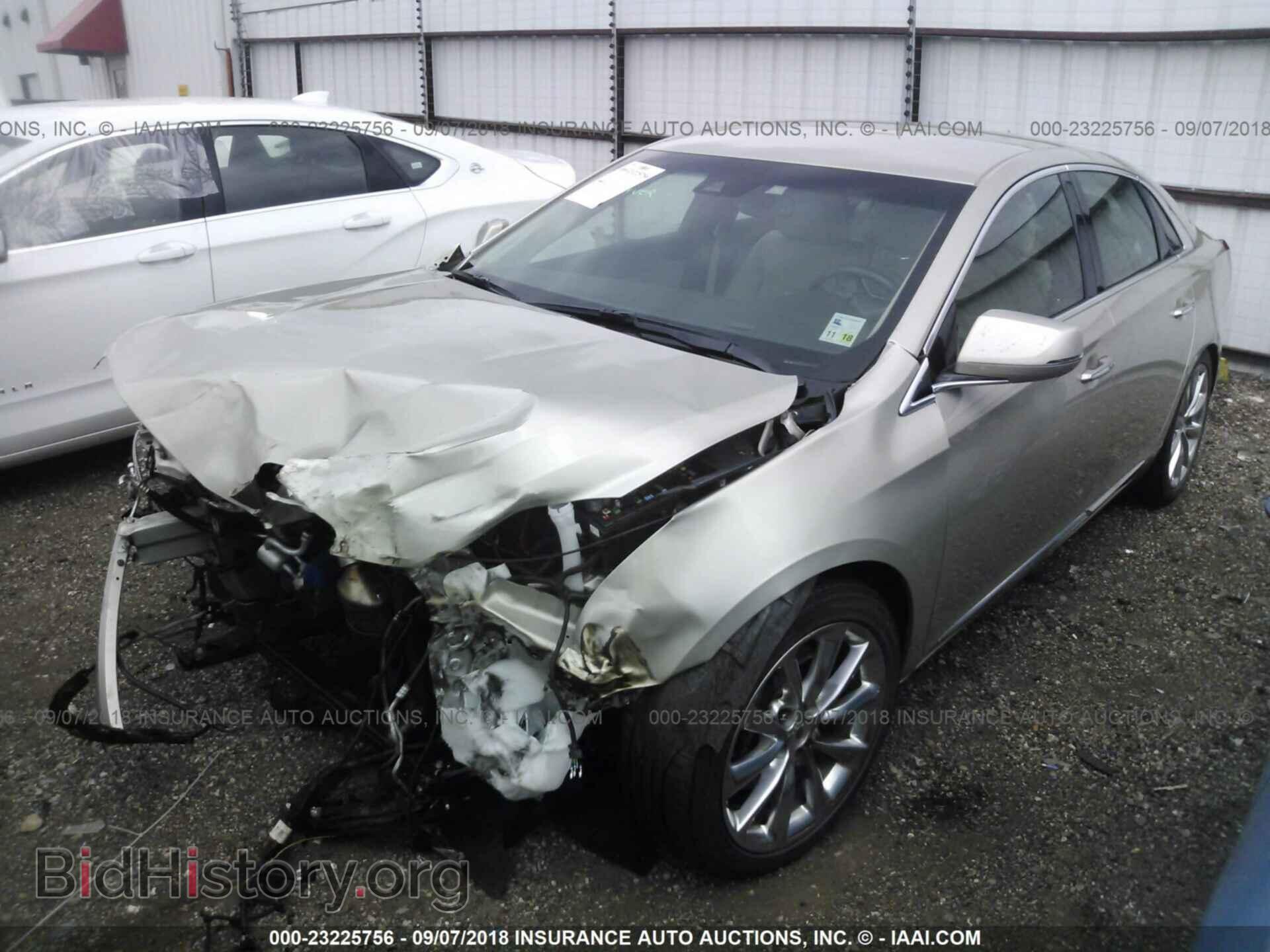 2013 Cadillac Xts - VIN: 2G61P5S34D9218655 - Фото 2