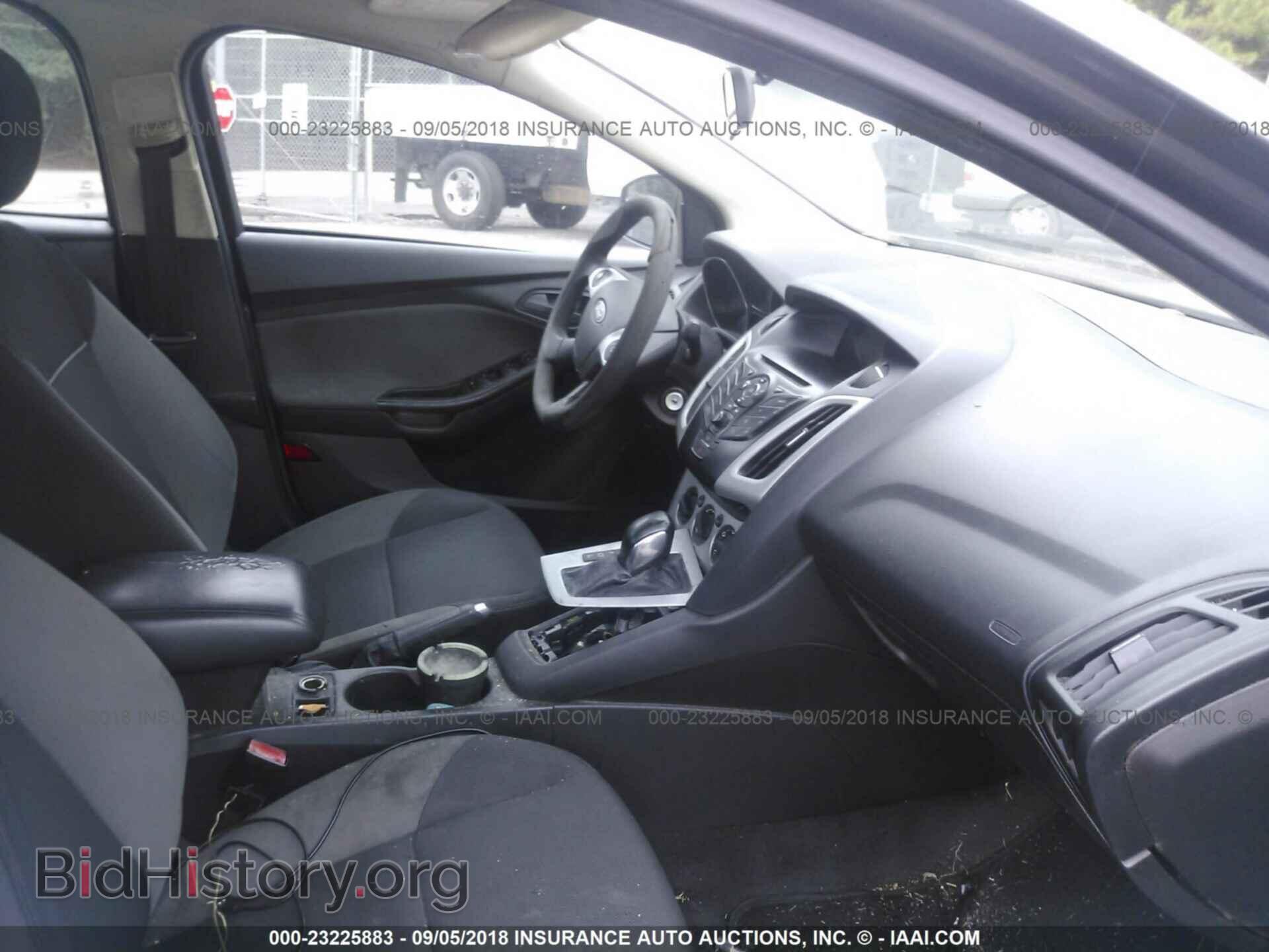2012 Ford Focus - VIN: 1FAHP3F27CL430139 - Photo 5