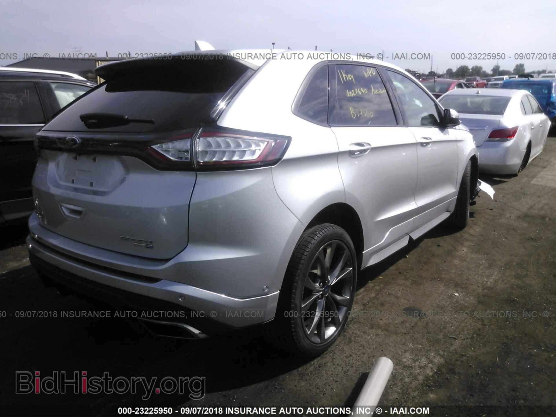2016 Ford Edge - VIN: 2FMPK4AP9GBB57560 - Photo 4