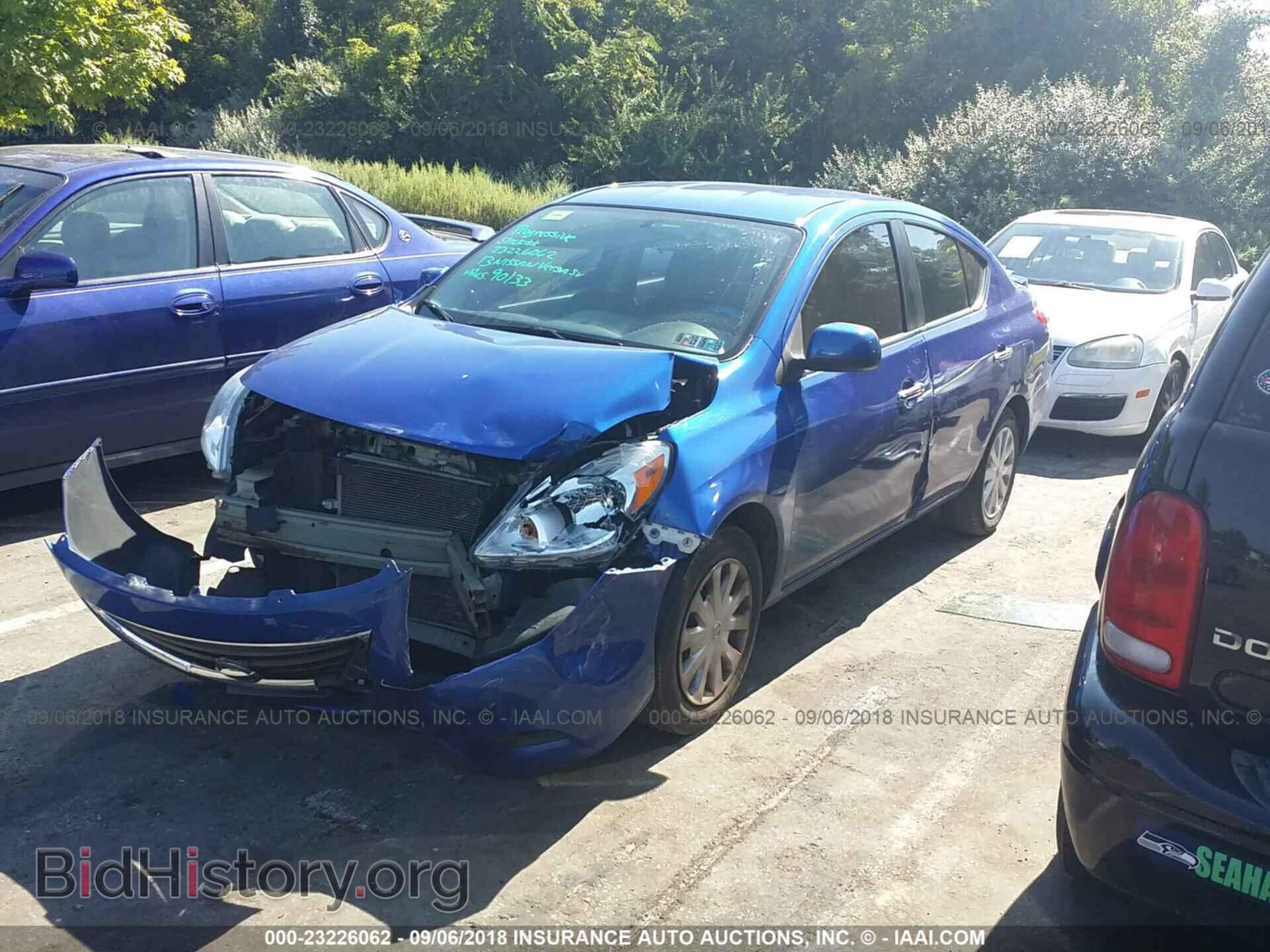2013 Nissan Versa - VIN: 3N1CN7AP2DL881394 - Фото 2