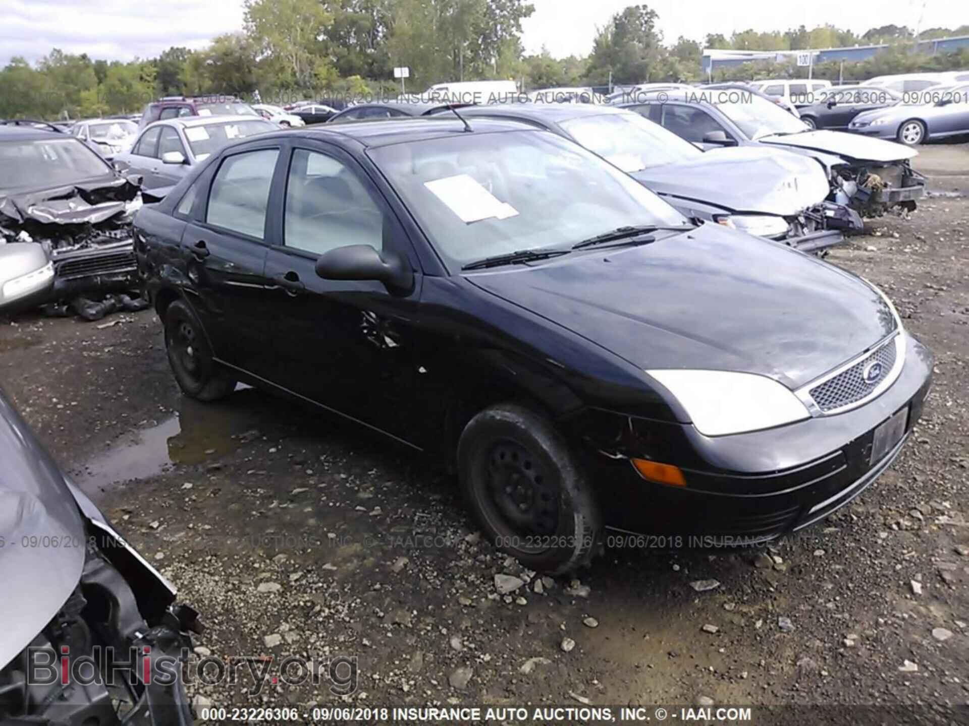 Фотография 1FAFP34N75W154809 - FORD FOCUS 2005