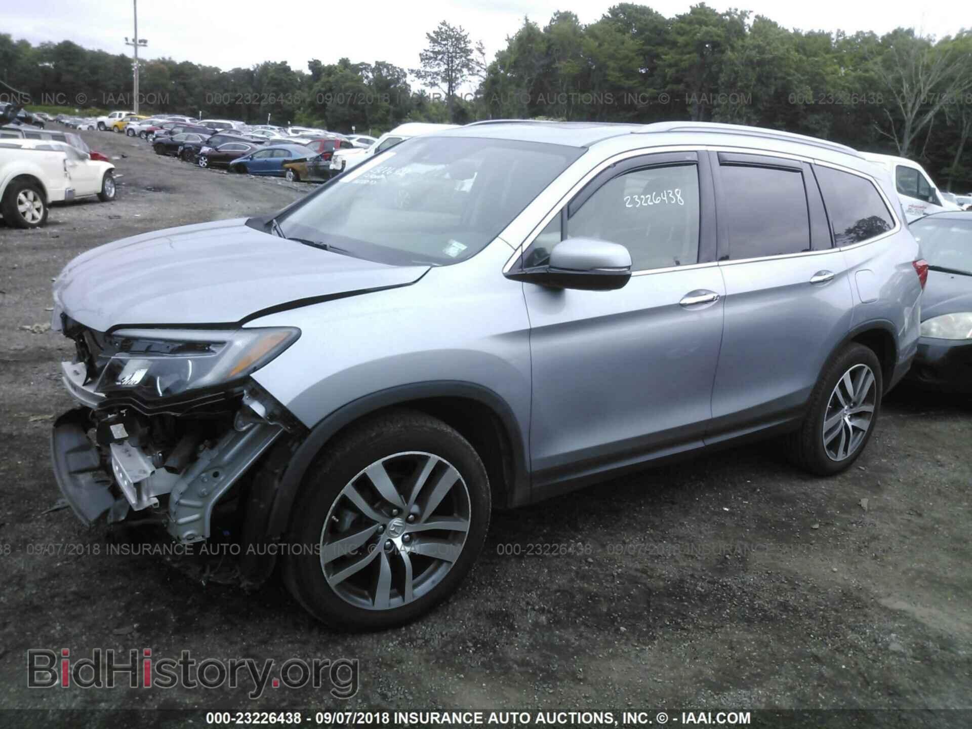 2017 Honda Pilot - VIN: 5FNYF6H9XHB040560 - Фото 2