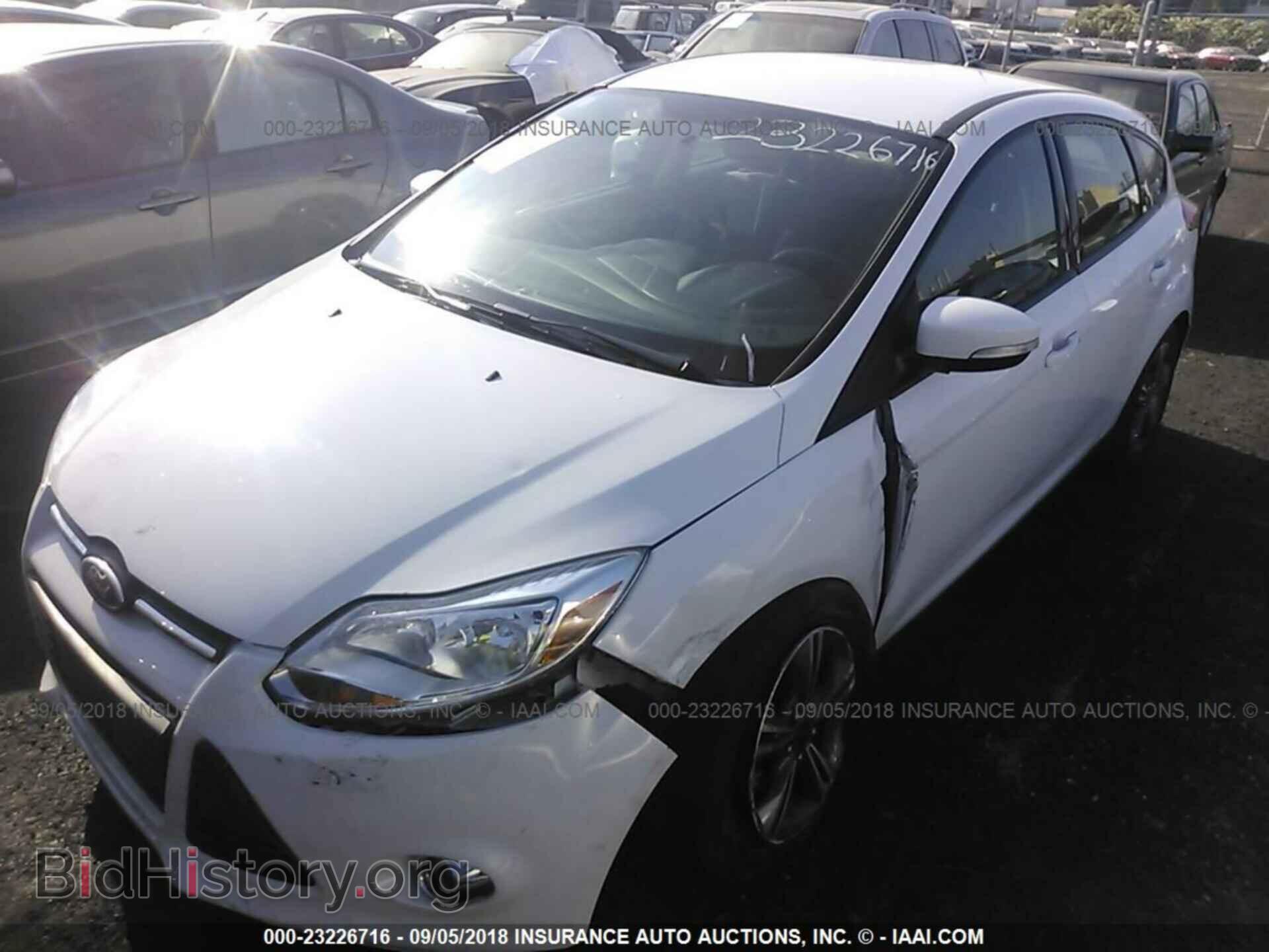 2014 Ford Focus - VIN: 1FADP3K28EL317310 - Photo 2