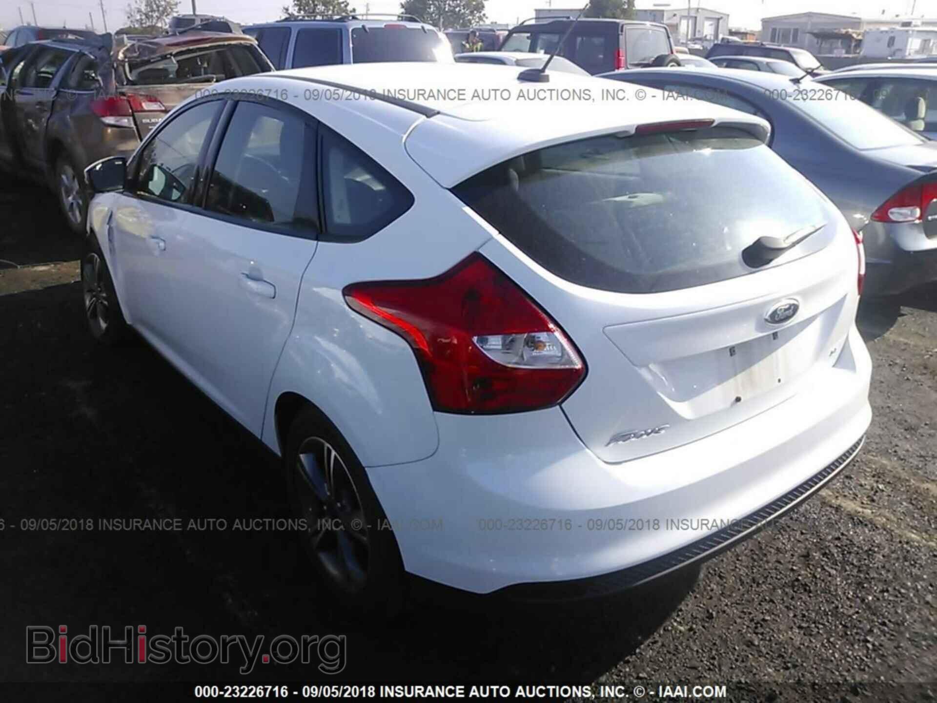 2014 Ford Focus - VIN: 1FADP3K28EL317310 - Photo 3