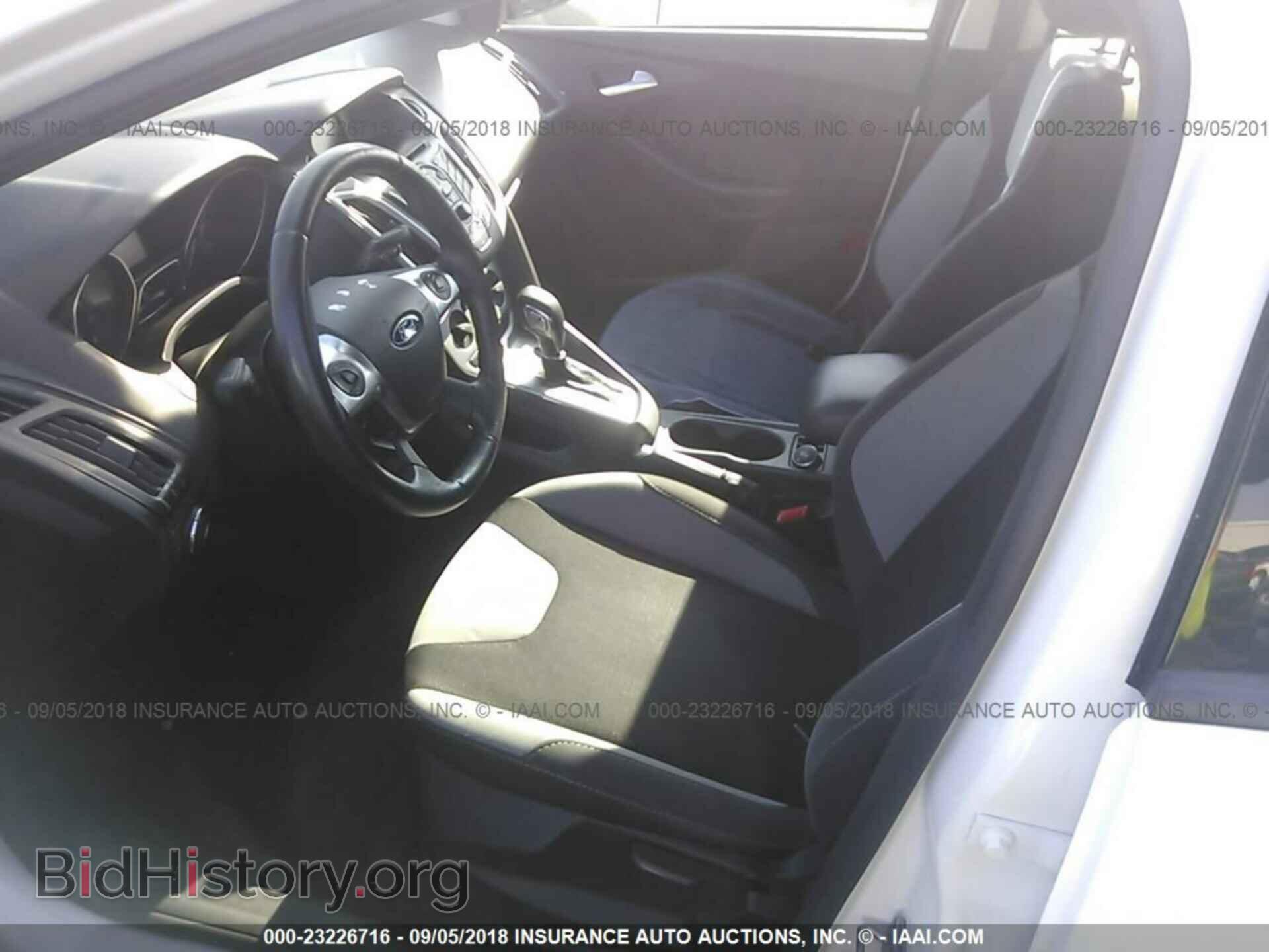 2014 Ford Focus - VIN: 1FADP3K28EL317310 - Photo 5