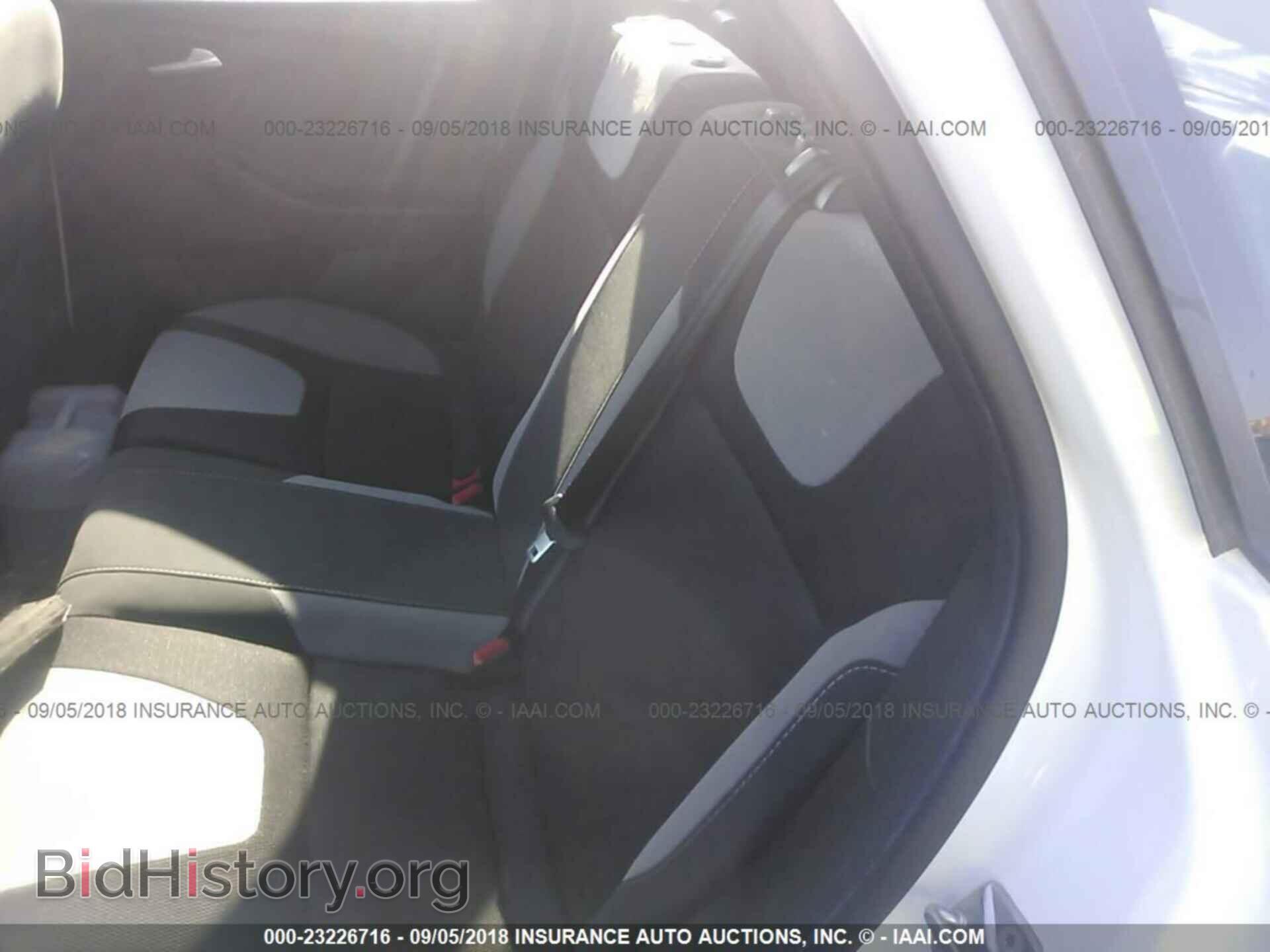 2014 Ford Focus - VIN: 1FADP3K28EL317310 - Photo 8