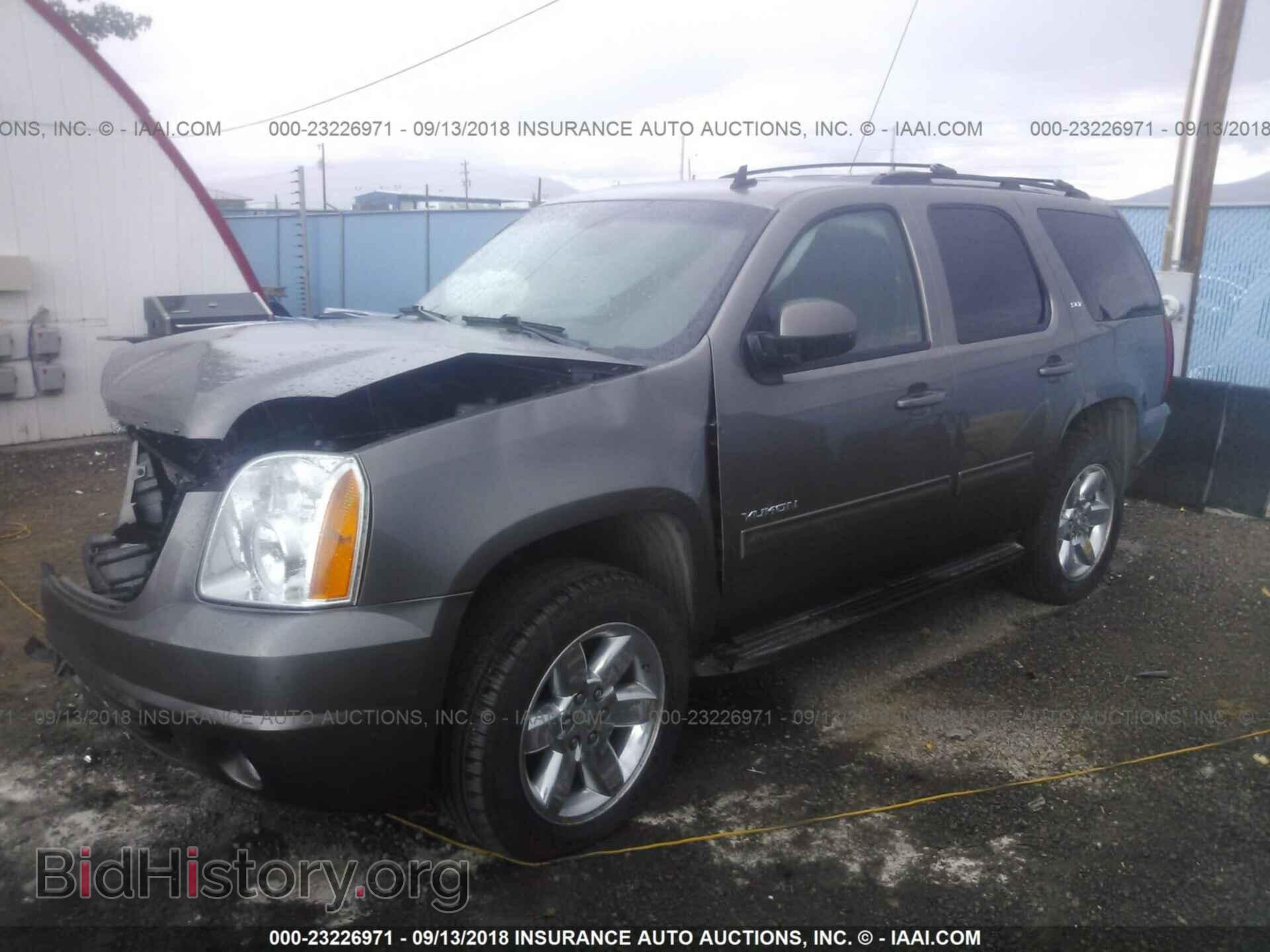 2014 Gmc Yukon - VIN: 1GKS2CE04ER178398 - Photo 2