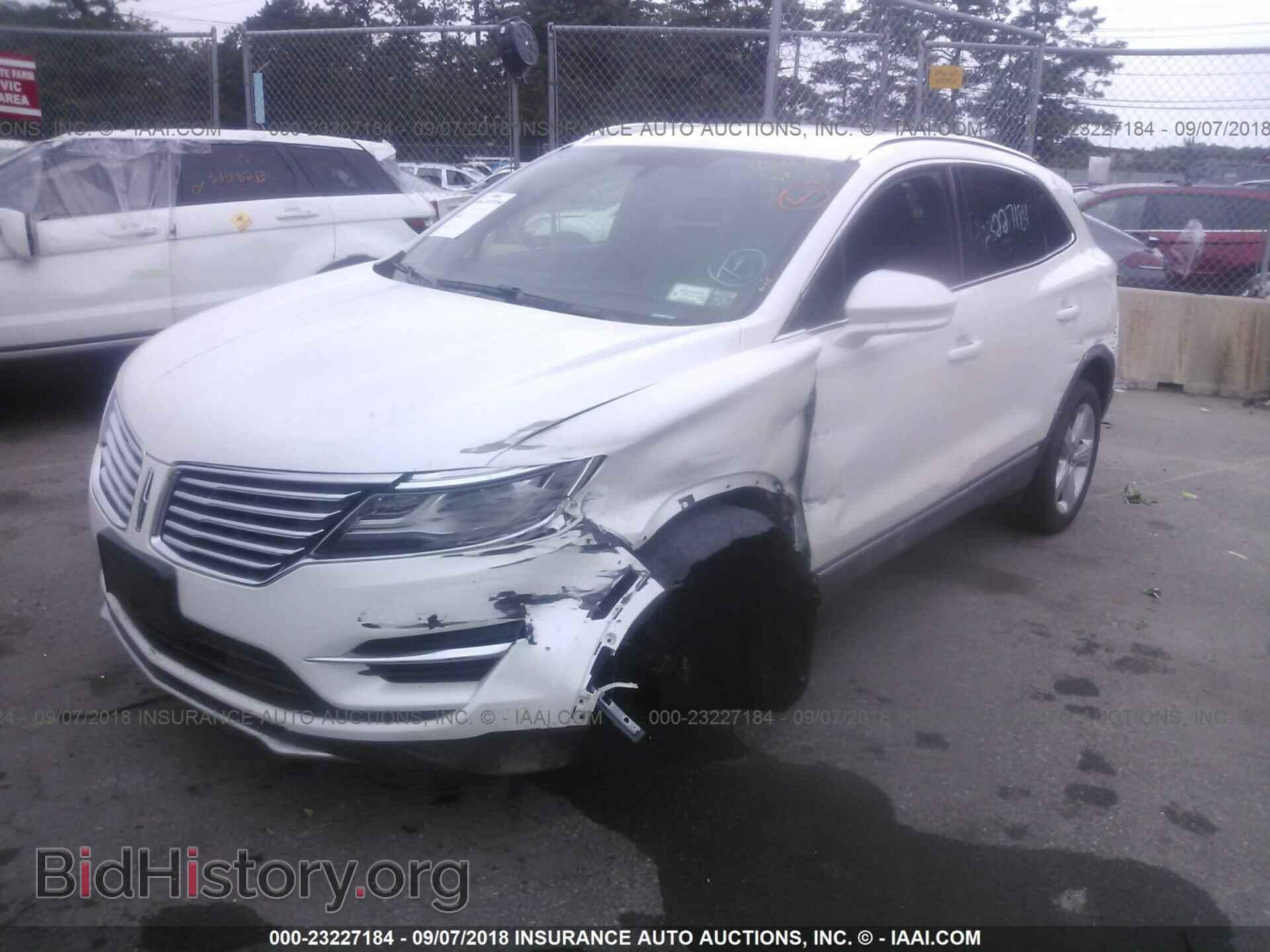2017 Lincoln Mkc - VIN: 5LMCJ1D99HUL71485 - Фото 2