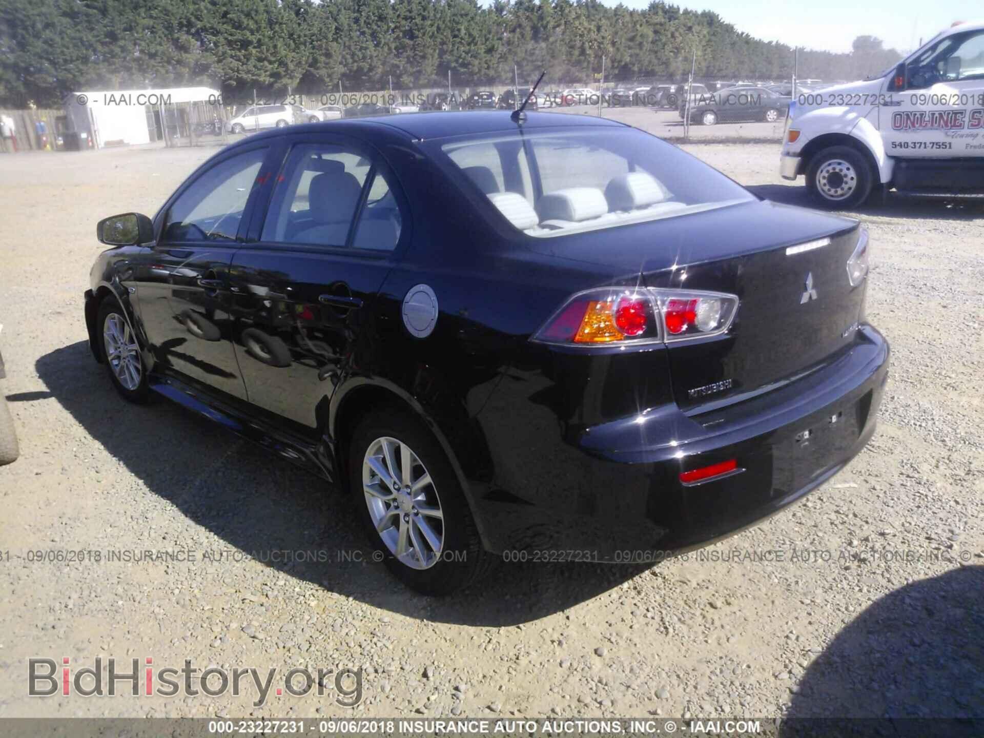 2015 Mitsubishi Lancer - VIN: JA32U2FU2FU018762 - Фото 3
