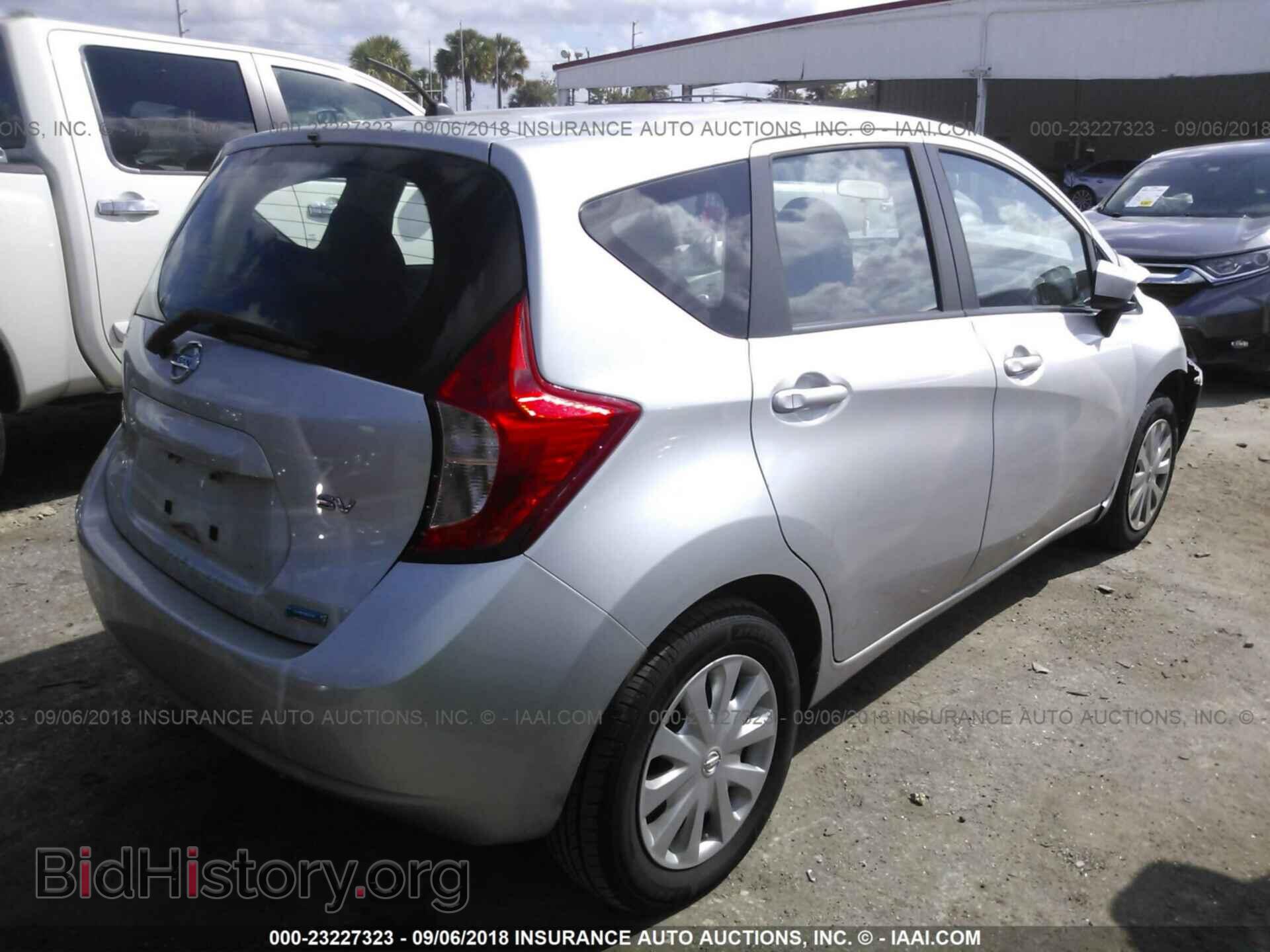 2015 Nissan Versa note - VIN: 3N1CE2CPXFL418521 - Фото 4