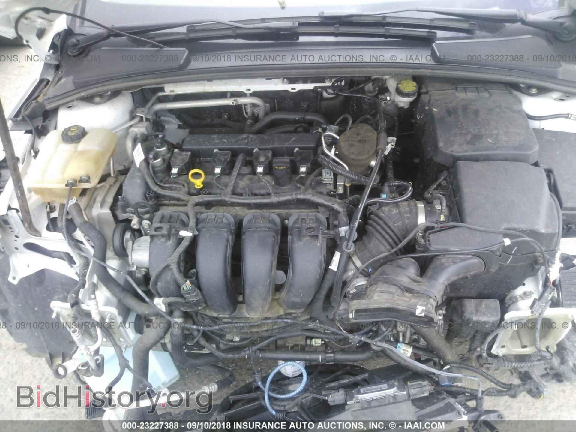 2016 Ford Focus - VIN: 1FADP3F25GL205934 - Photo 10