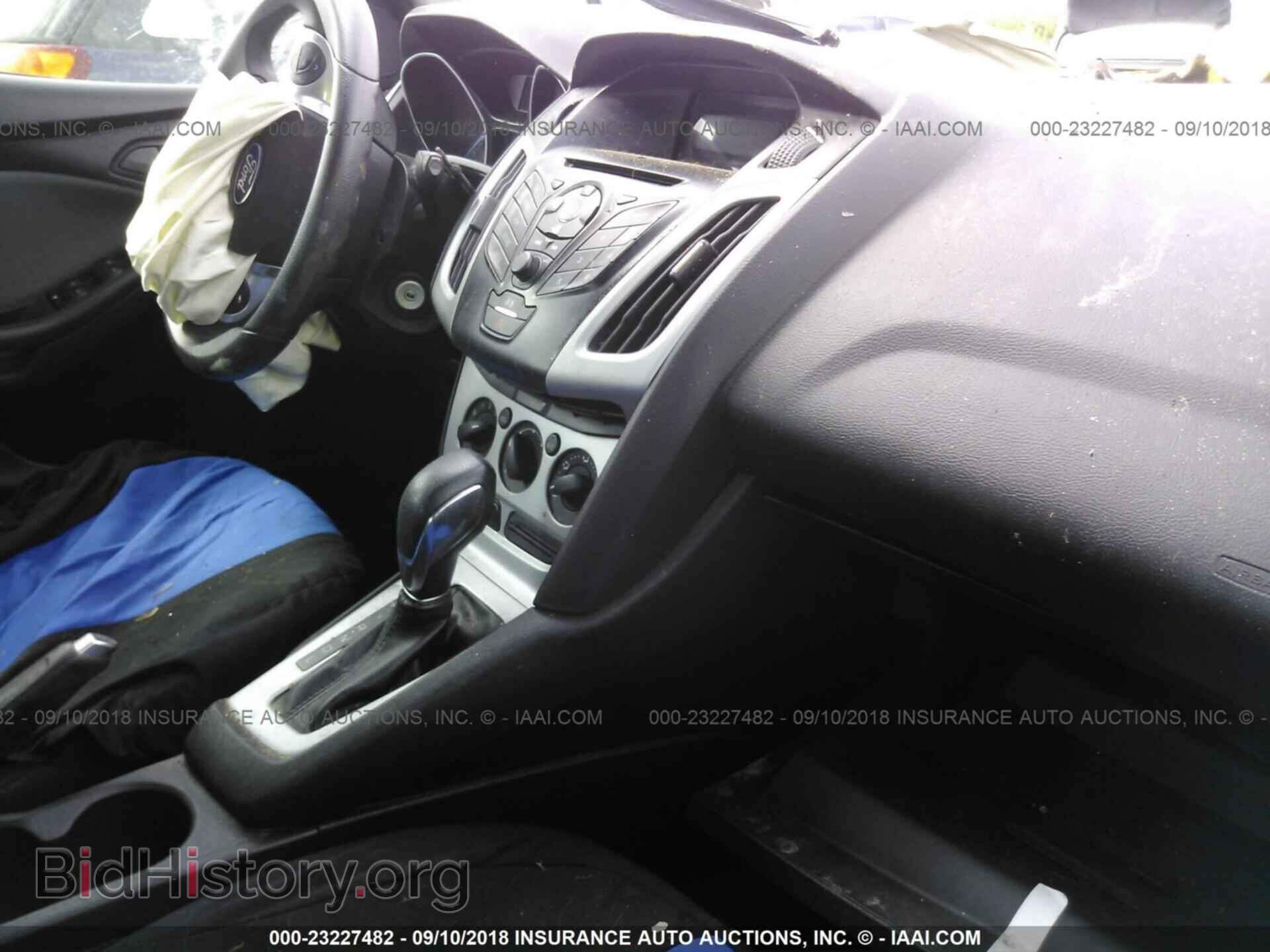 2012 Ford Focus - VIN: 1FAHP3K25CL442361 - Photo 5