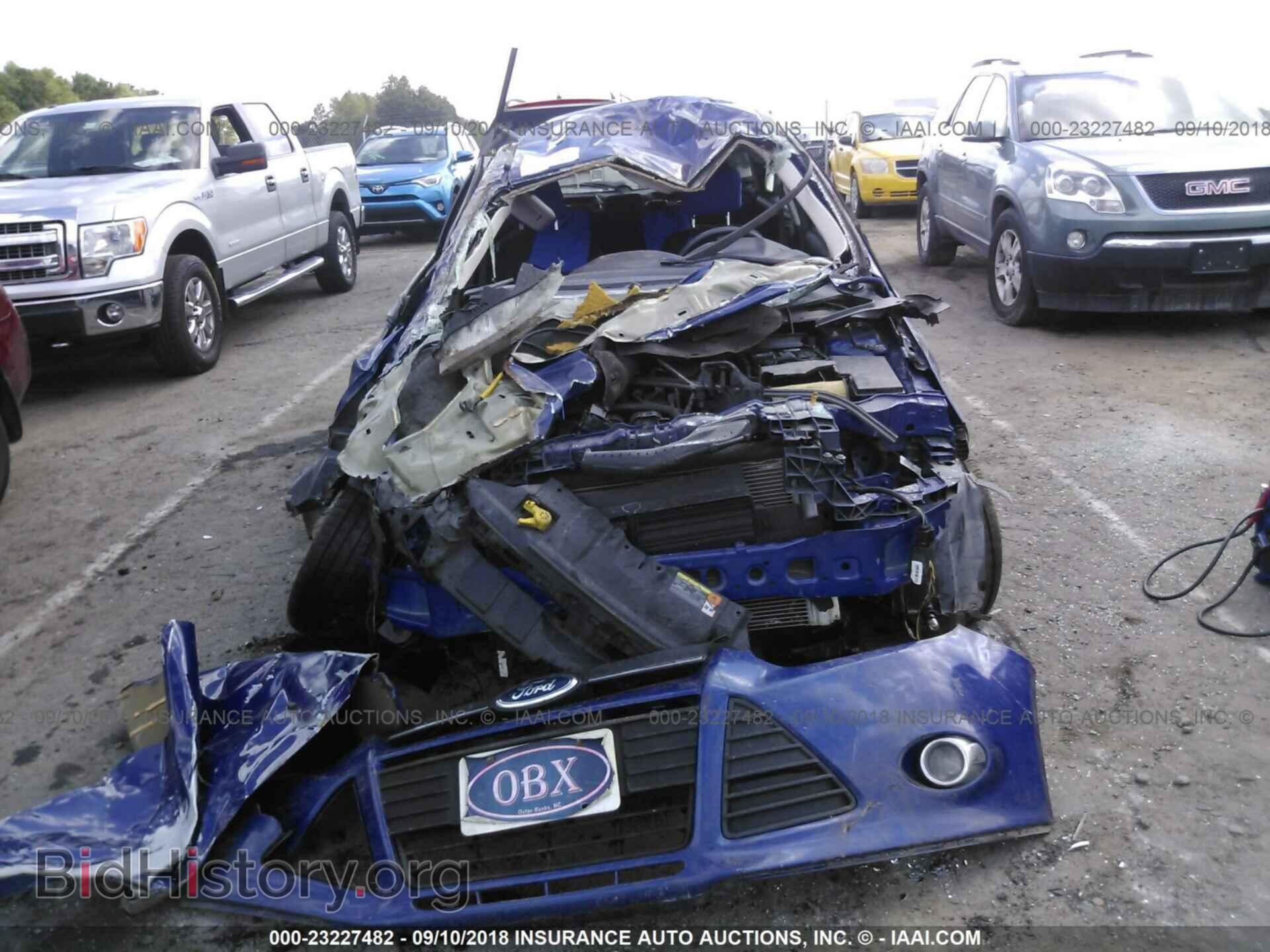 2012 Ford Focus - VIN: 1FAHP3K25CL442361 - Photo 6