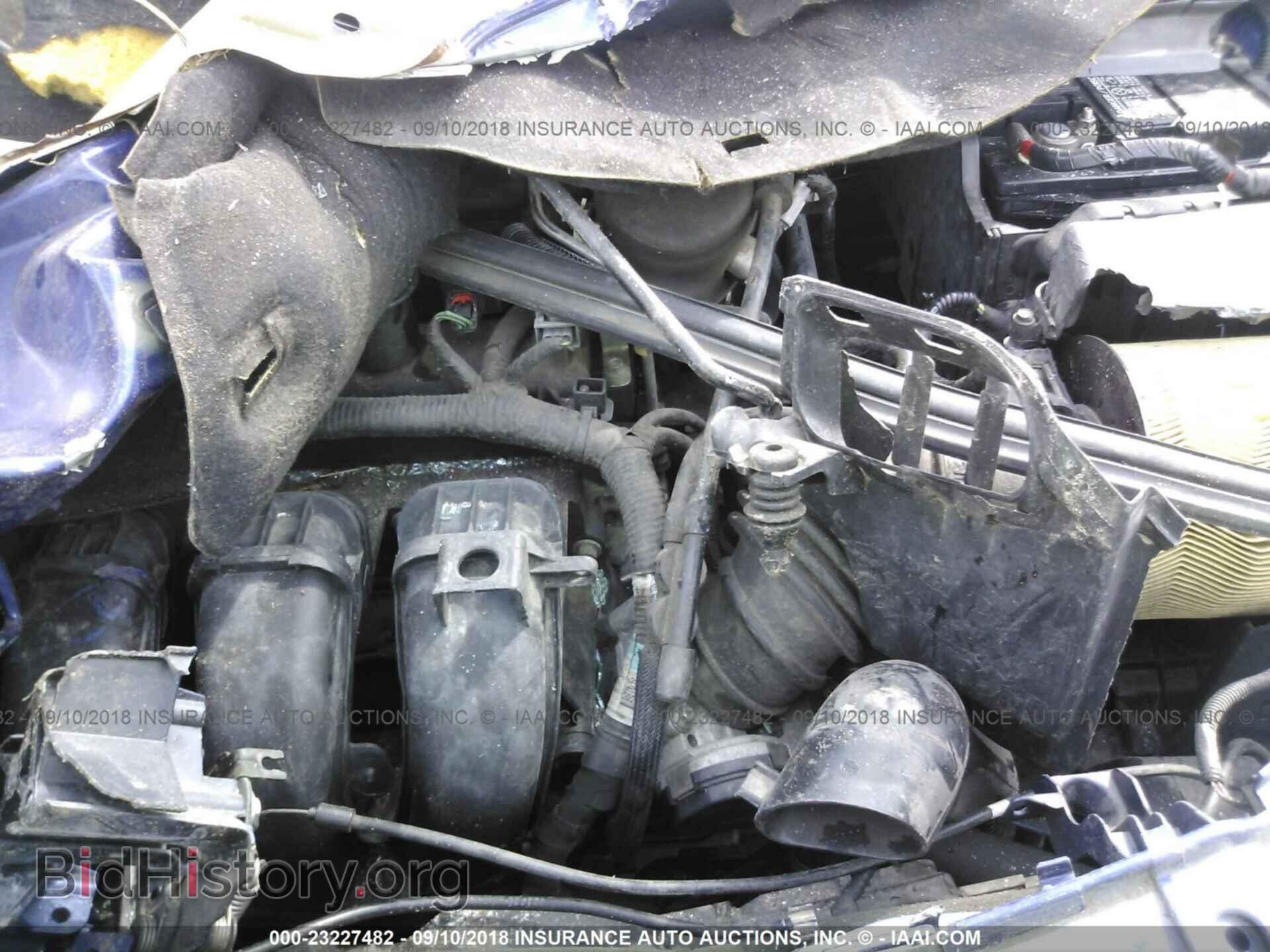 2012 Ford Focus - VIN: 1FAHP3K25CL442361 - Photo 10
