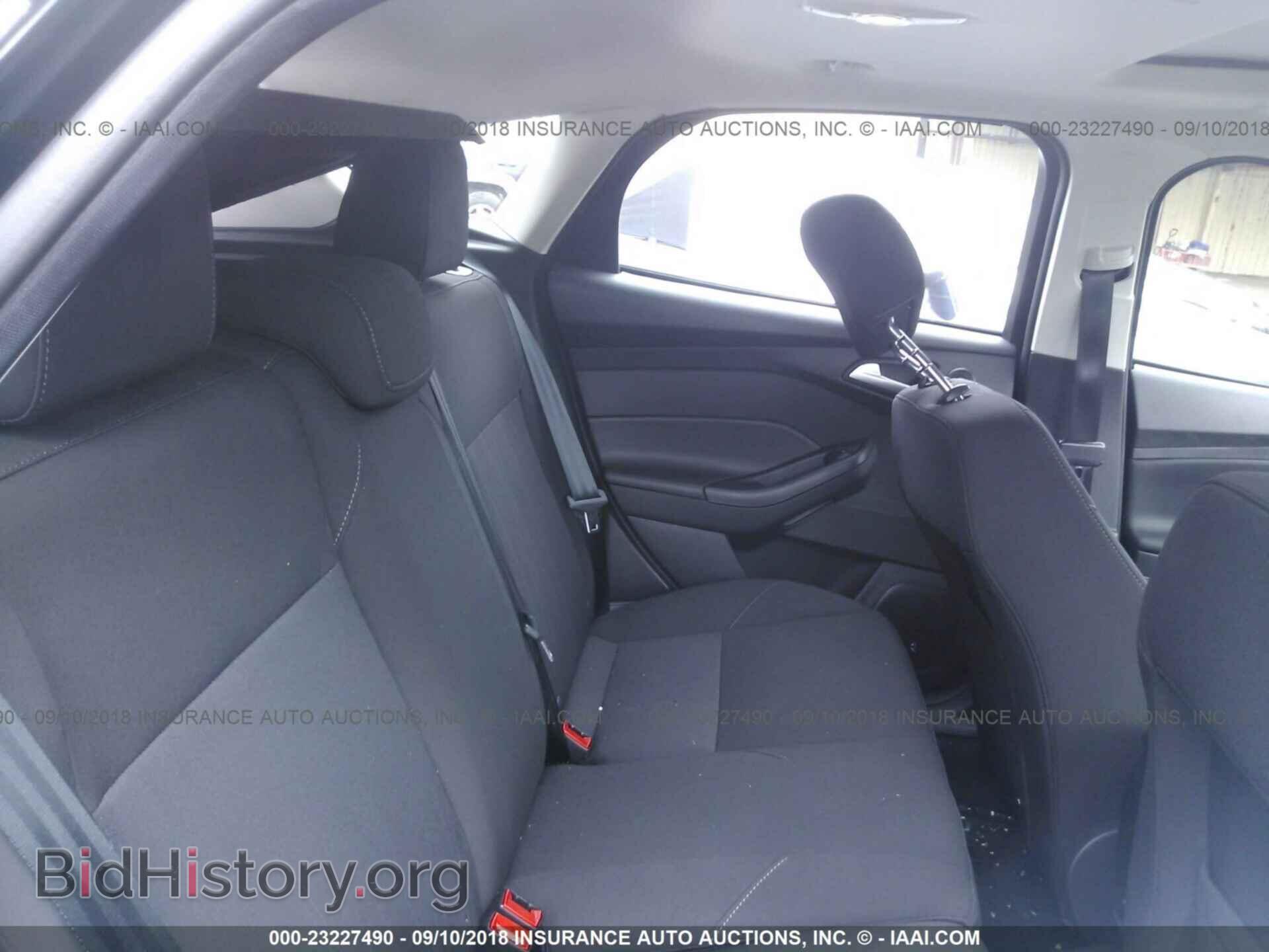 2017 Ford Focus - VIN: 1FADP3M23HL323064 - Фото 8
