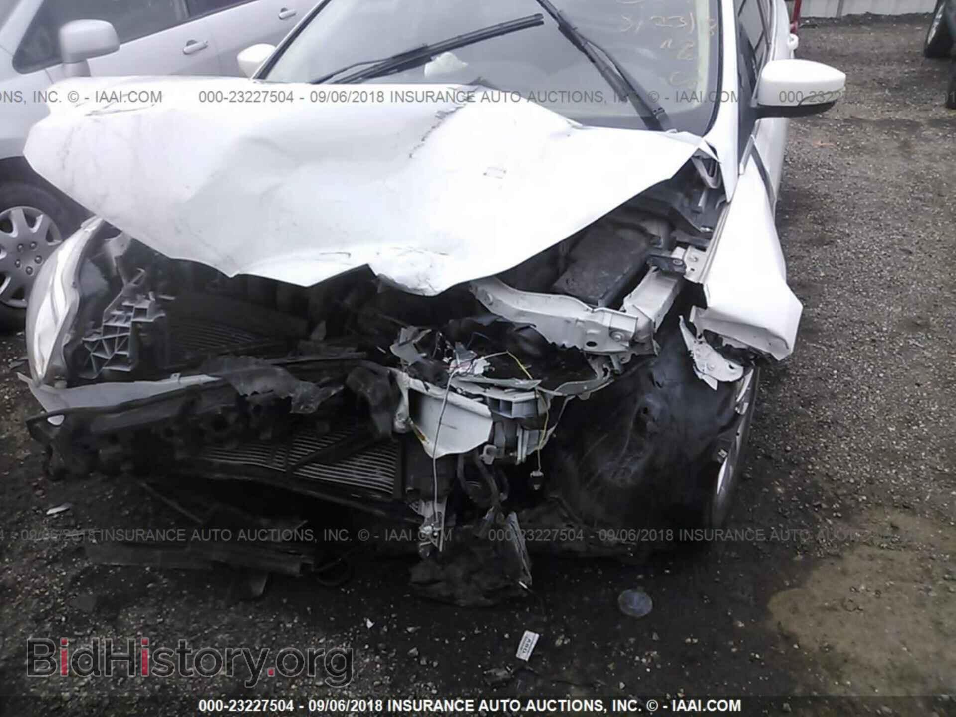 2012 Ford Focus - VIN: 1FAHP3H27CL209248 - Photo 6