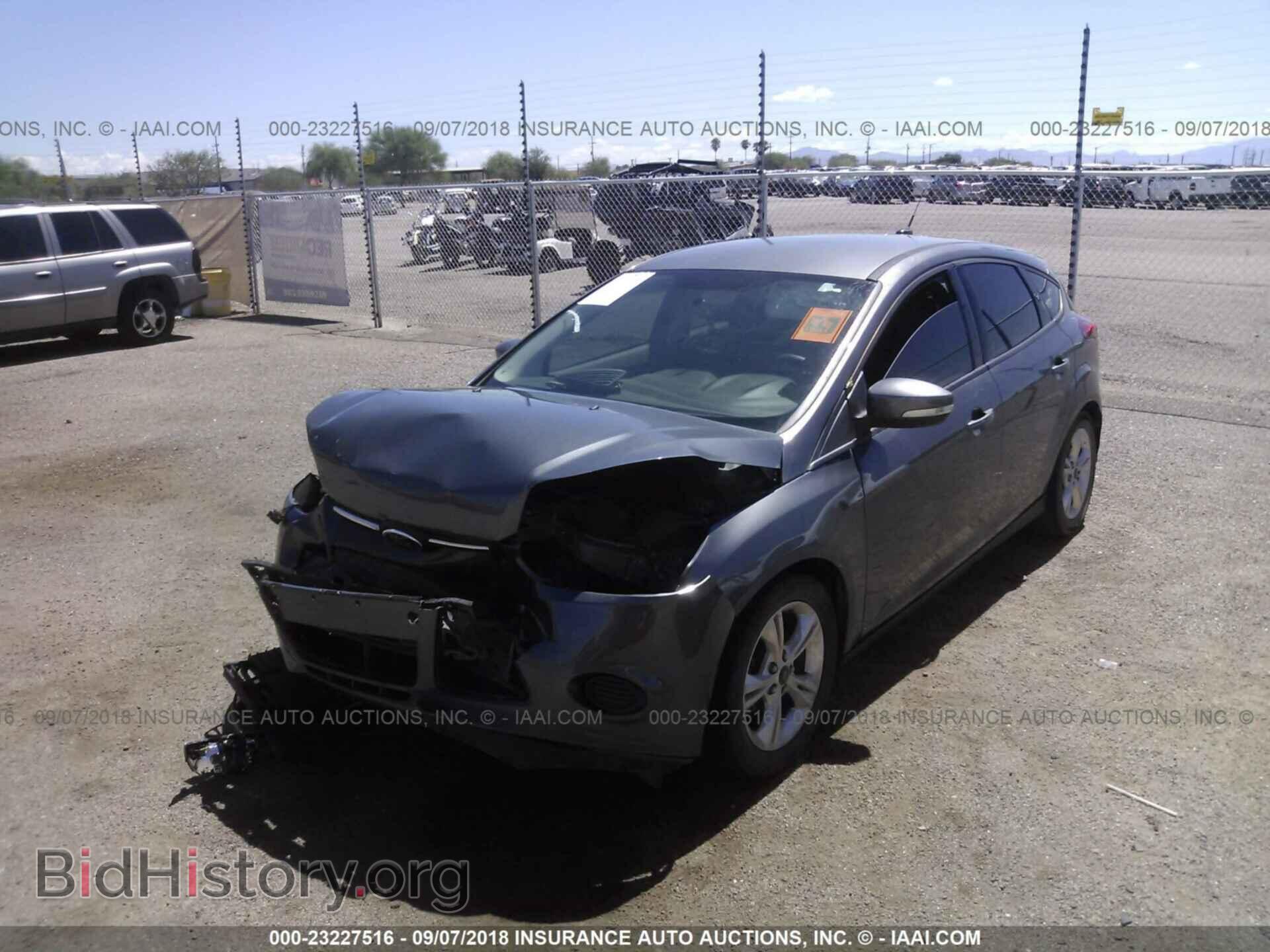 2014 Ford Focus - VIN: 1FADP3K2XEL111468 - Фото 2
